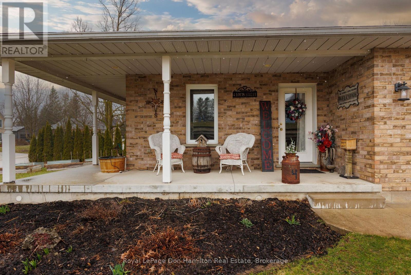 












4 LOUIS STREET

,
South Bruce,




Ontario
N0G2J0

