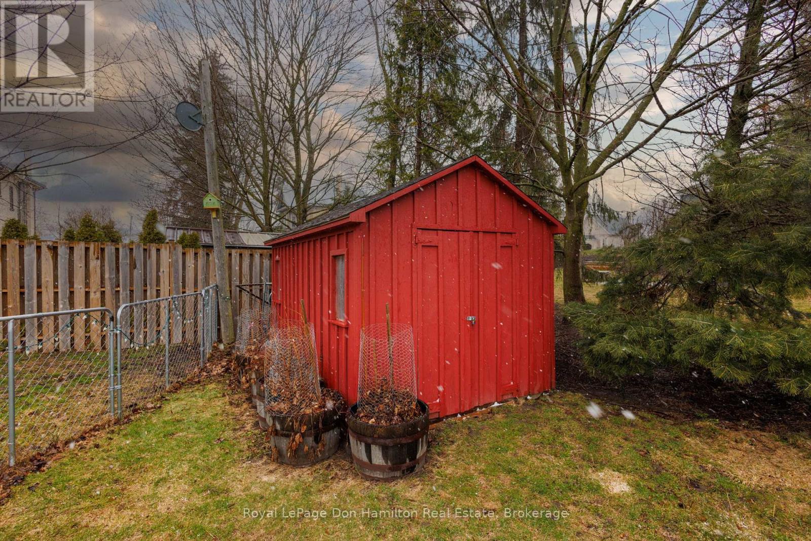












4 LOUIS STREET

,
South Bruce,




Ontario
N0G2J0

