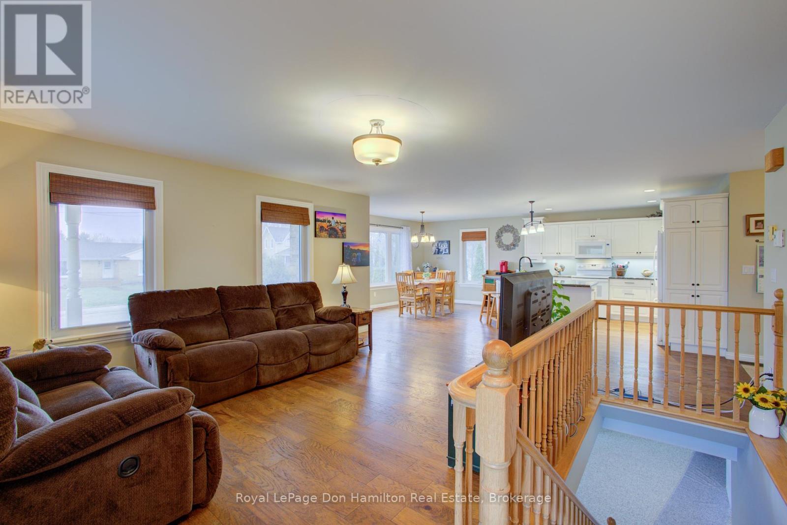 












4 LOUIS STREET

,
South Bruce,




Ontario
N0G2J0

