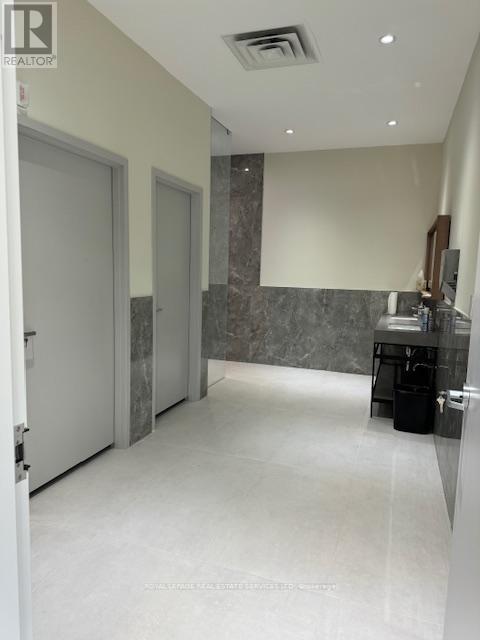 












24 - 5155 SPECTRUM WAY

,
Mississauga,




Ontario
L4W5A1

