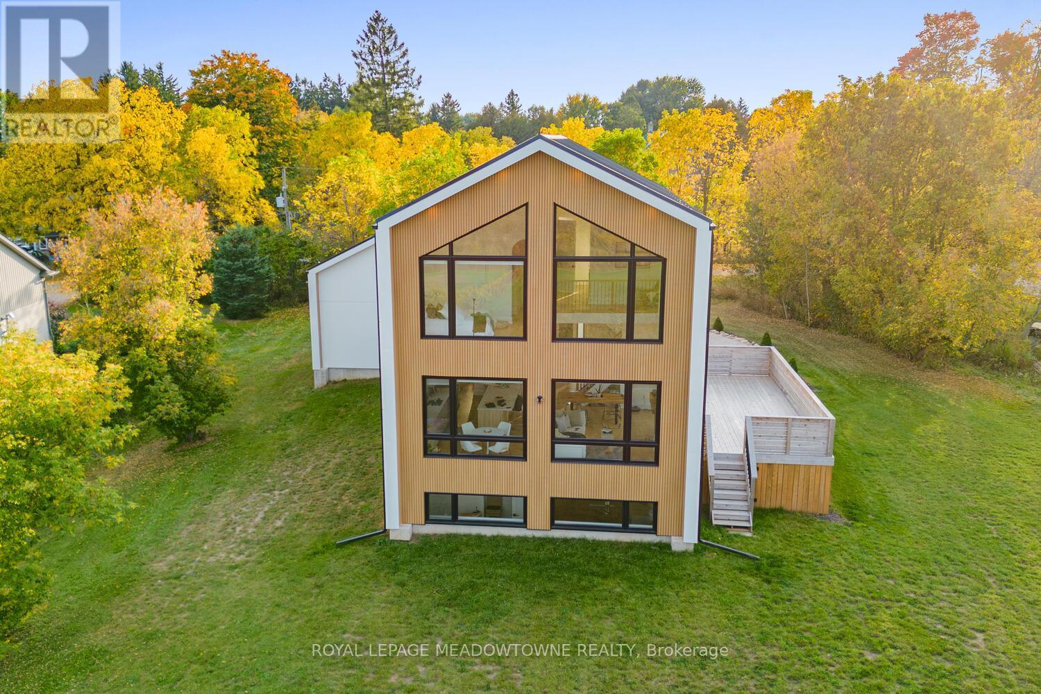 












363 ALBERT STREET

,
Guelph/Eramosa,




Ontario
N0B2K0

