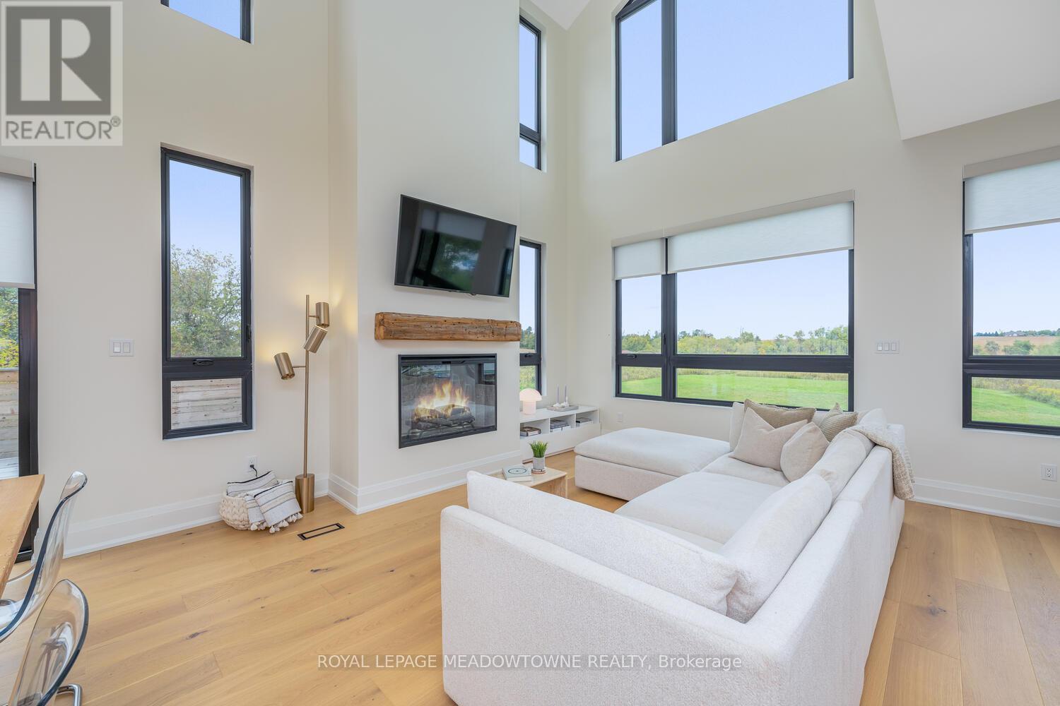 












363 ALBERT STREET

,
Guelph/Eramosa,




Ontario
N0B2K0

