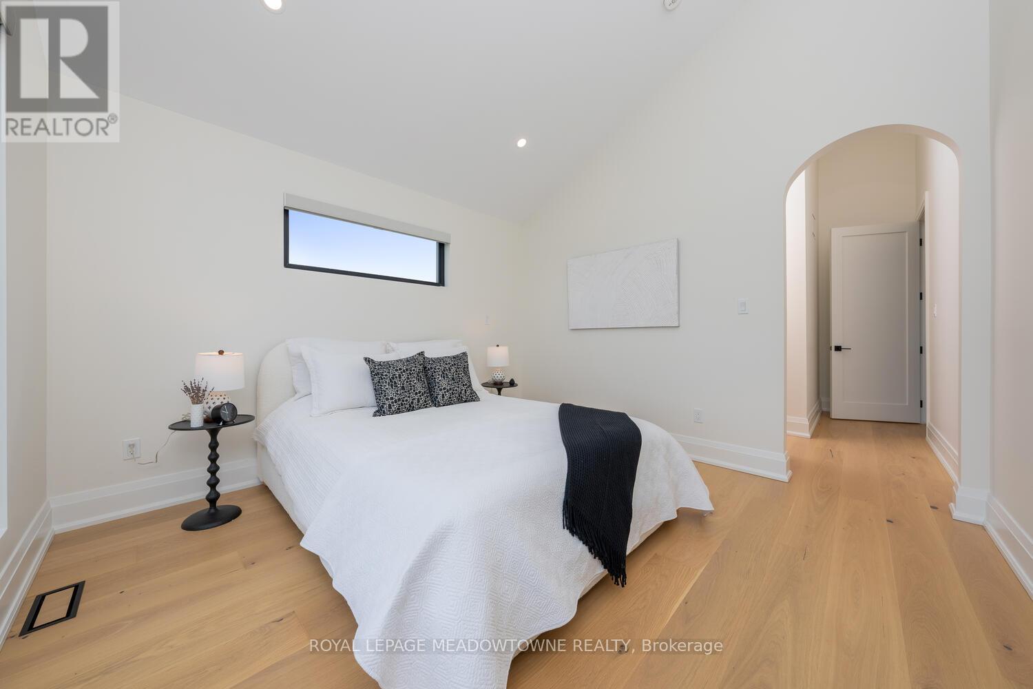 












363 ALBERT STREET

,
Guelph/Eramosa,




Ontario
N0B2K0


