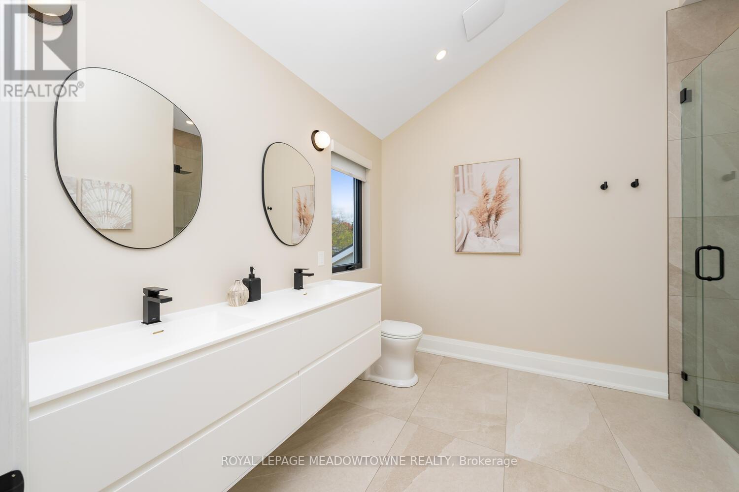 












363 ALBERT STREET

,
Guelph/Eramosa,




Ontario
N0B2K0

