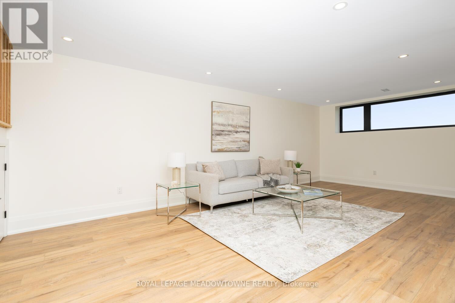 












363 ALBERT STREET

,
Guelph/Eramosa,




Ontario
N0B2K0

