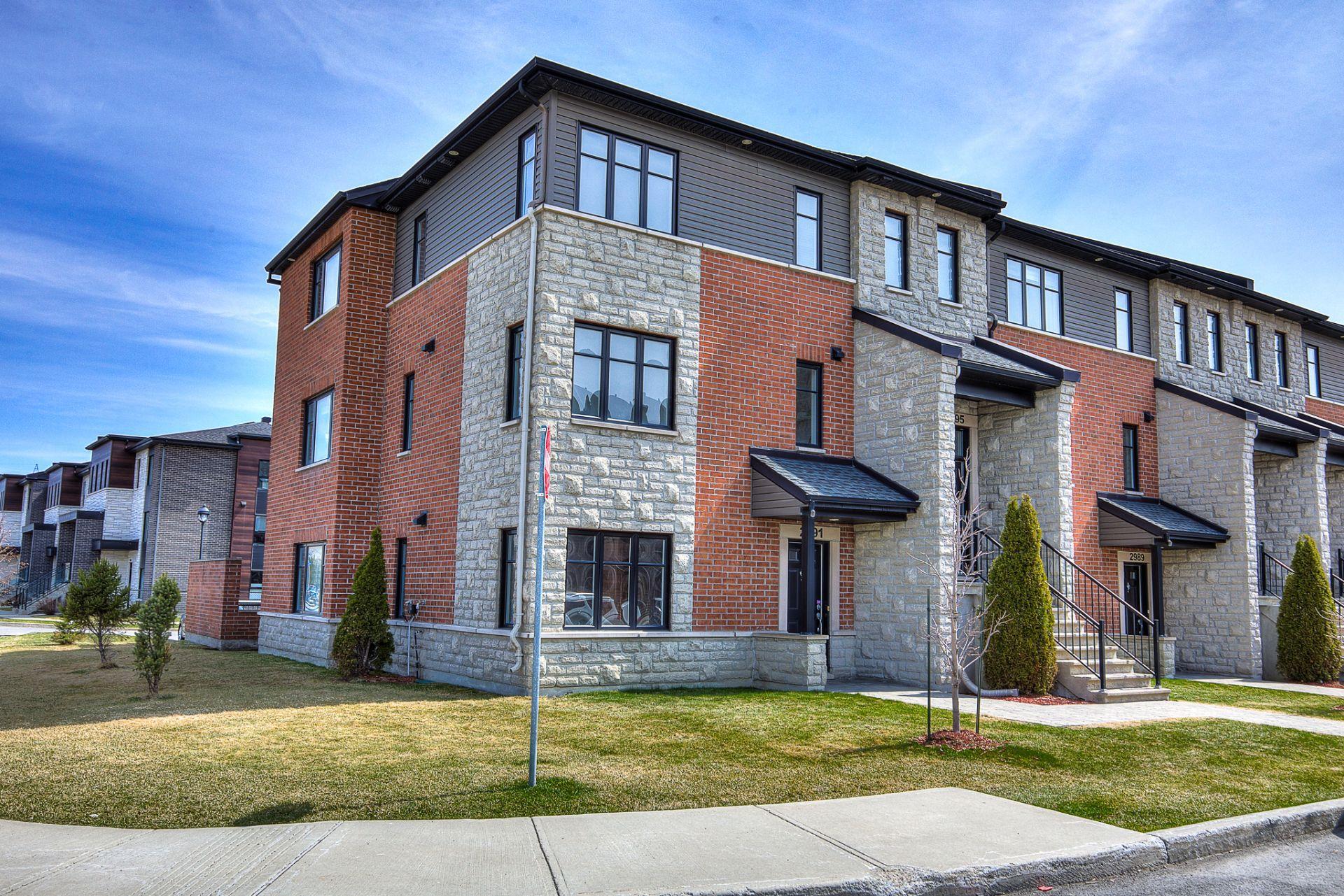 









2993


Rue Anna-De Noailles

,
Laval (Chomedey),




QC
H7P0G3


