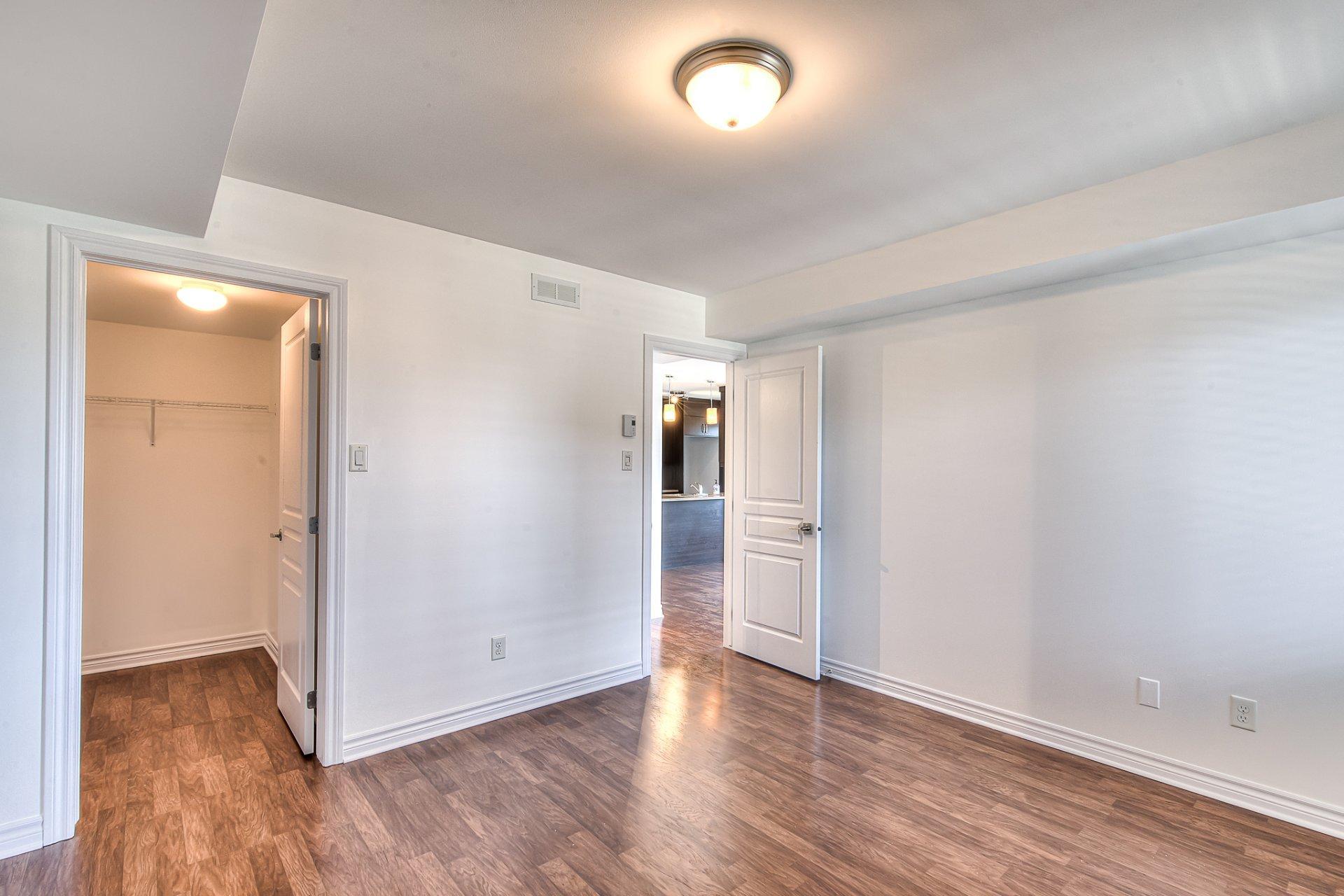 









2993


Rue Anna-De Noailles

,
Laval (Chomedey),




QC
H7P0G3

