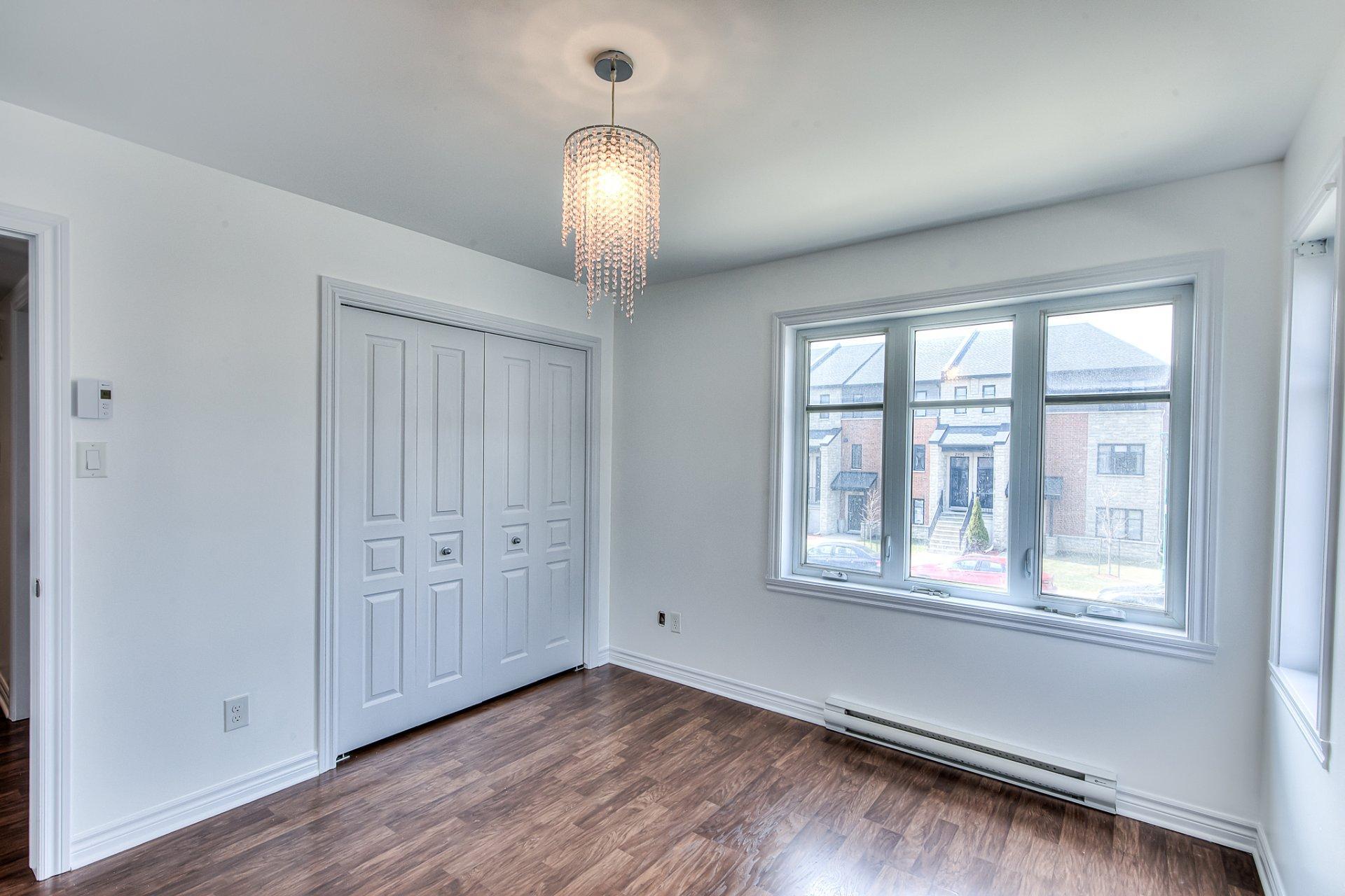 









2993


Rue Anna-De Noailles

,
Laval (Chomedey),




QC
H7P0G3


