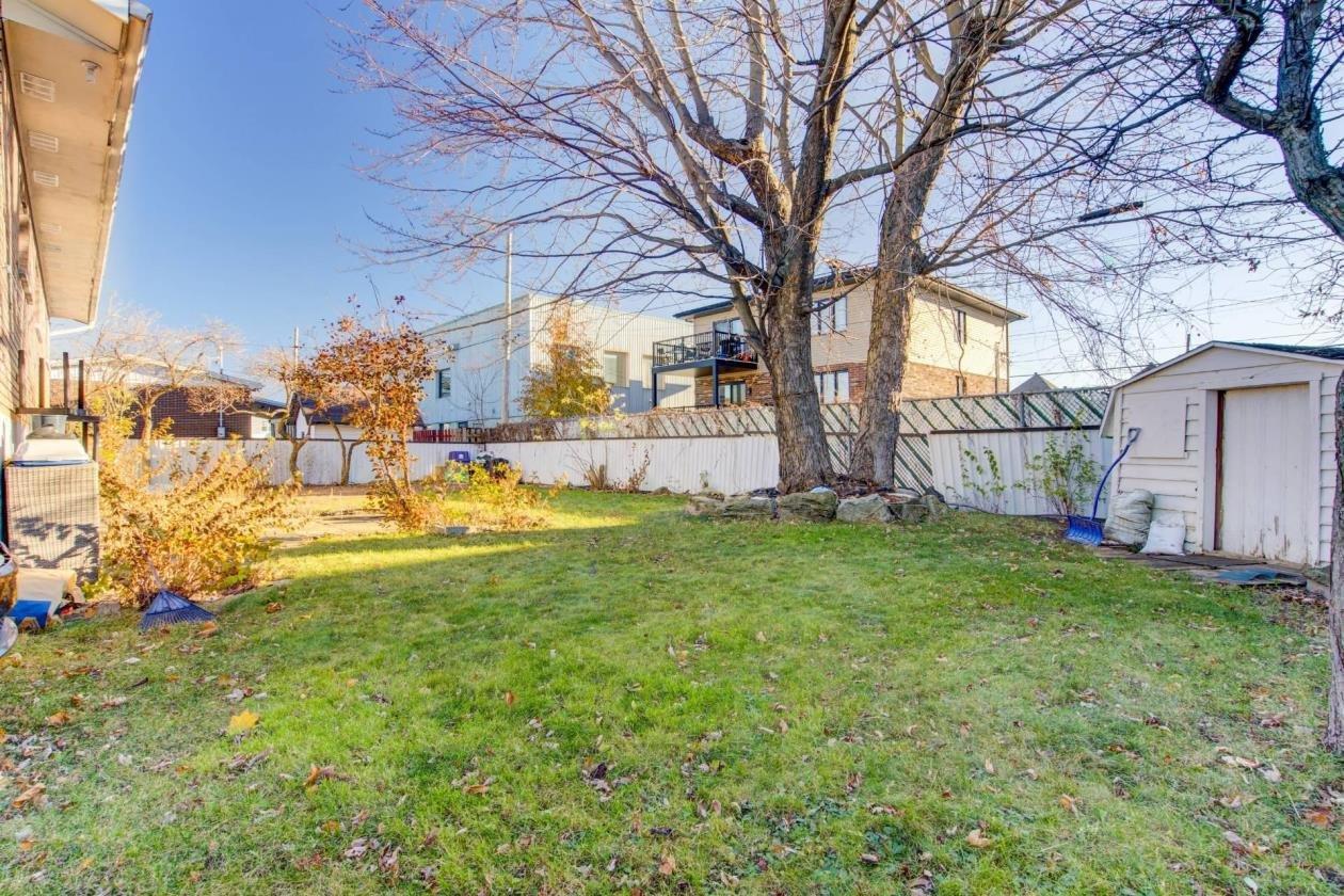 









3925


Rue Duvernay

,
Longueuil (Saint-Hubert),




QC
J3Y4H5

