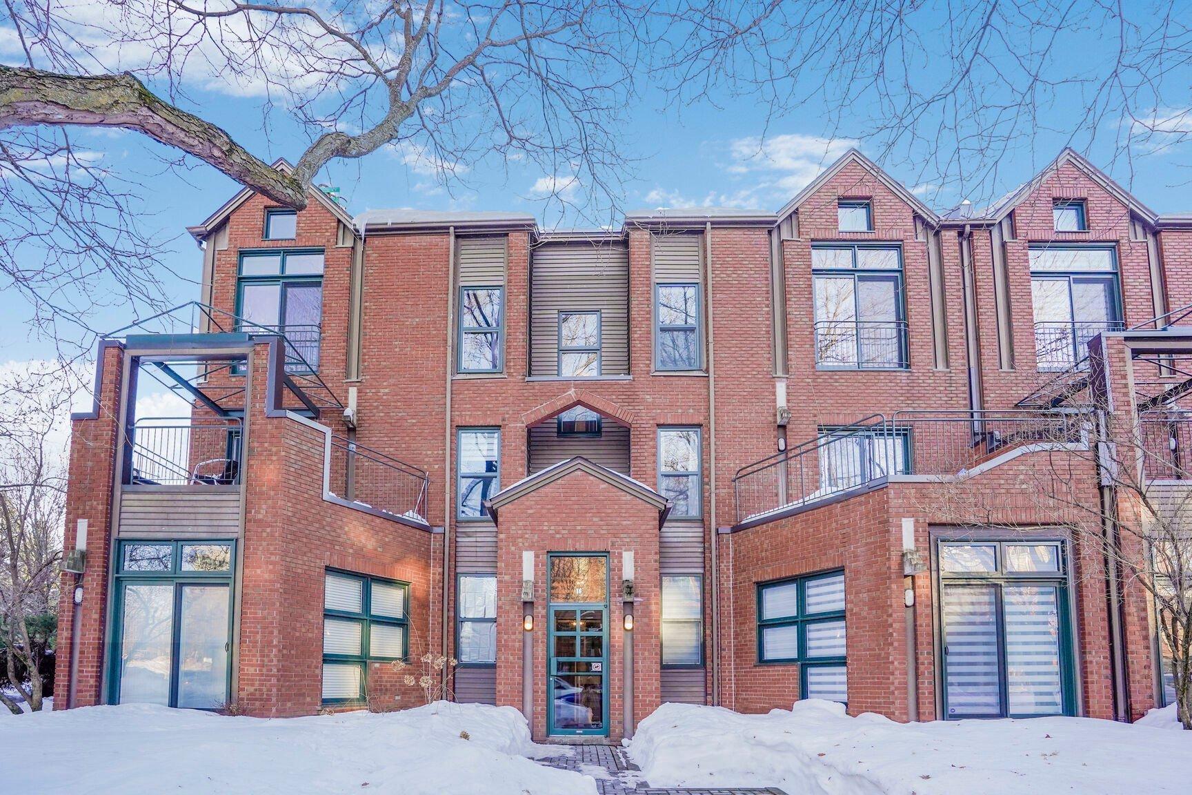 









16


Place du Soleil

, 302,
Montréal (Verdun/Île-des-Soeurs),




QC
H3E1R2

