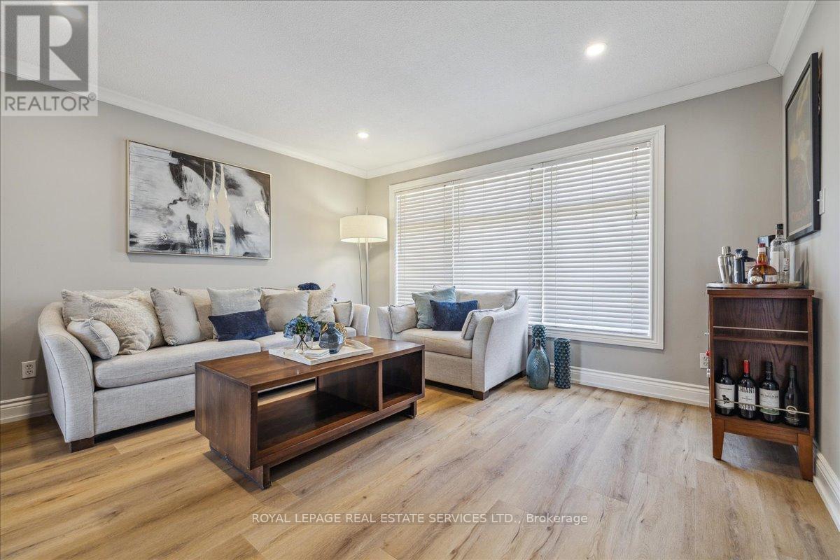 












2423 MOUNT FOREST DRIVE

,
Burlington,




Ontario
L7P1J6

