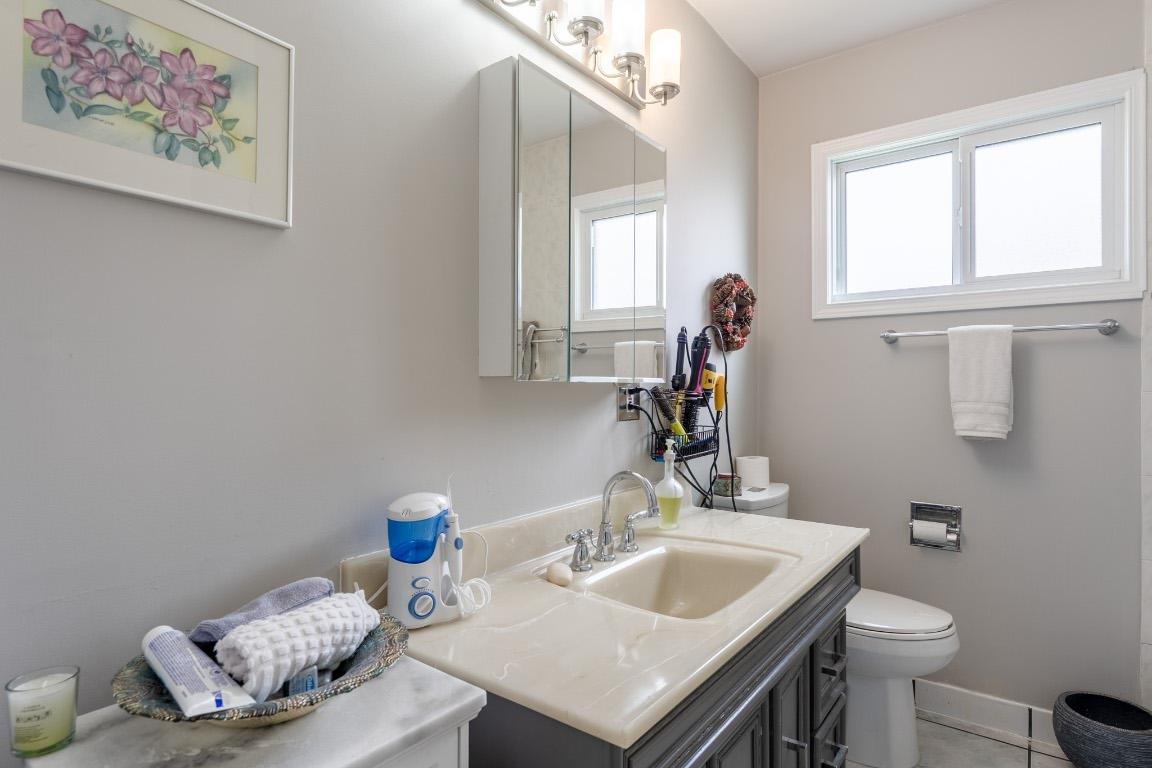 









1336


Lombardy

Square,
Kelowna,




BC
V1Y 3S4

