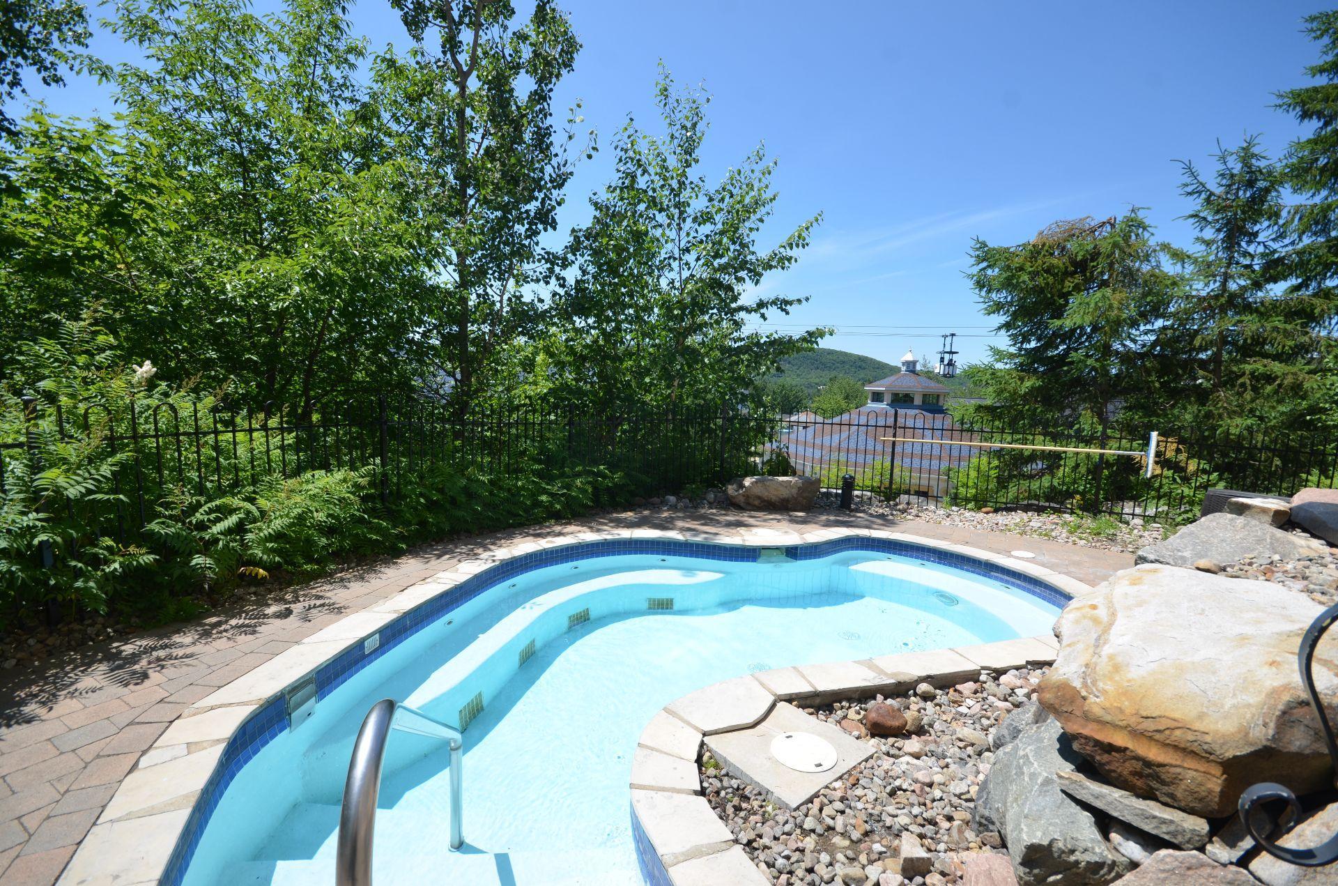 









140


Ch. au Pied-de-la-Montagne

, 434,
Mont-Tremblant,




QC
J8E3M2

