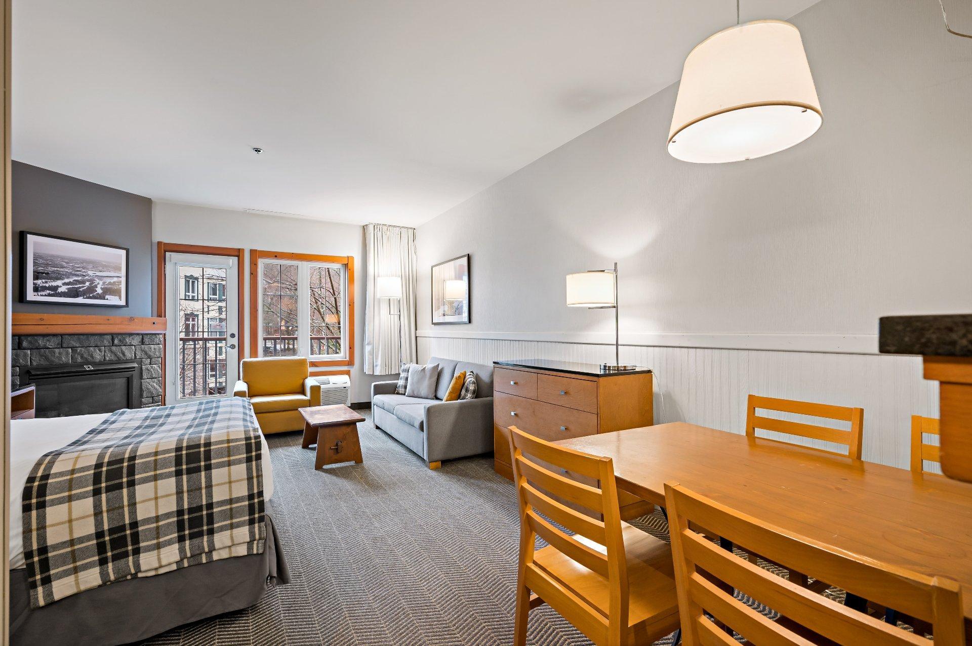 









140


Ch. au Pied-de-la-Montagne

, 434,
Mont-Tremblant,




QC
J8E3M2

