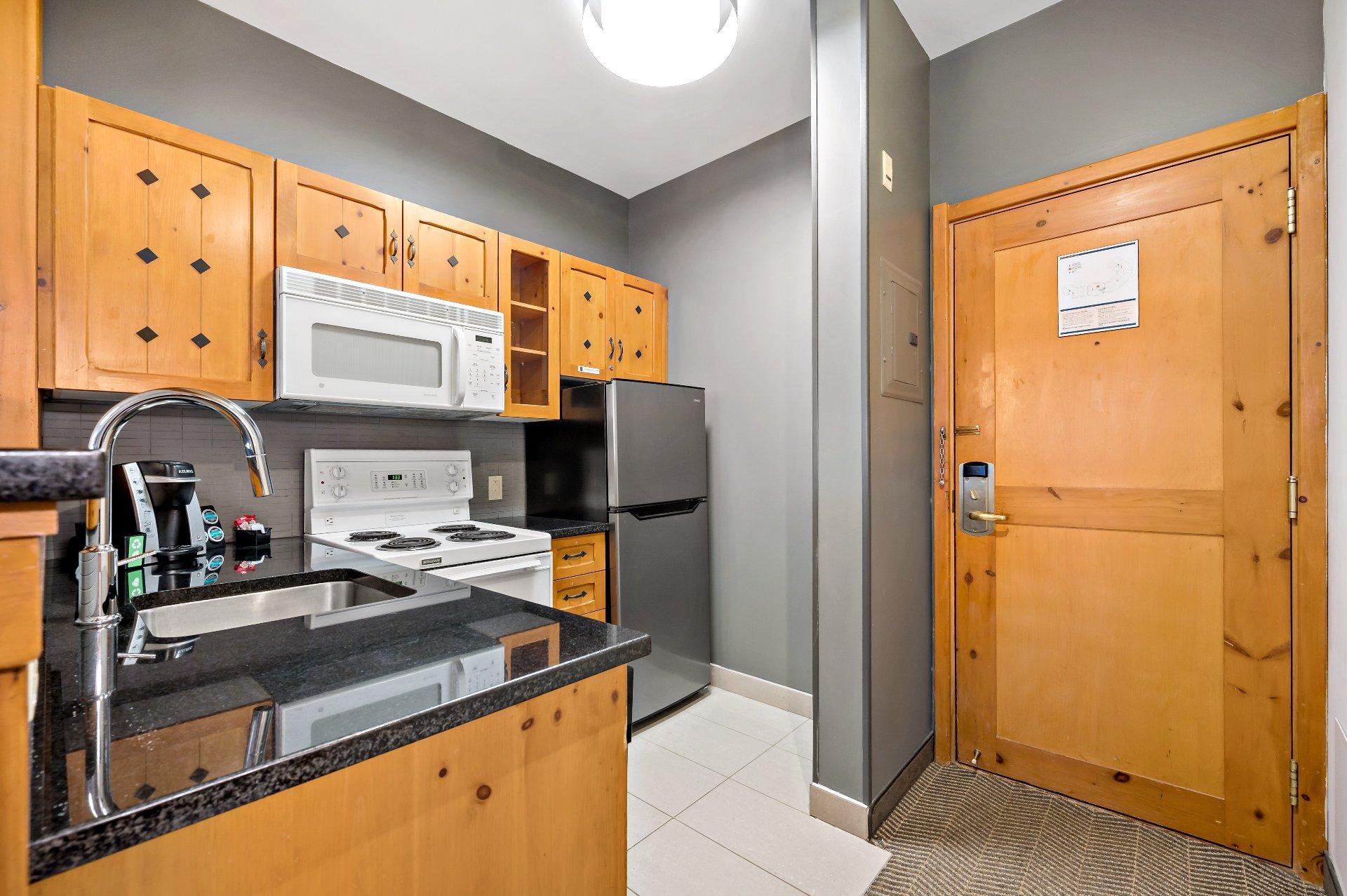 









140


Ch. au Pied-de-la-Montagne

, 434,
Mont-Tremblant,




QC
J8E3M2

