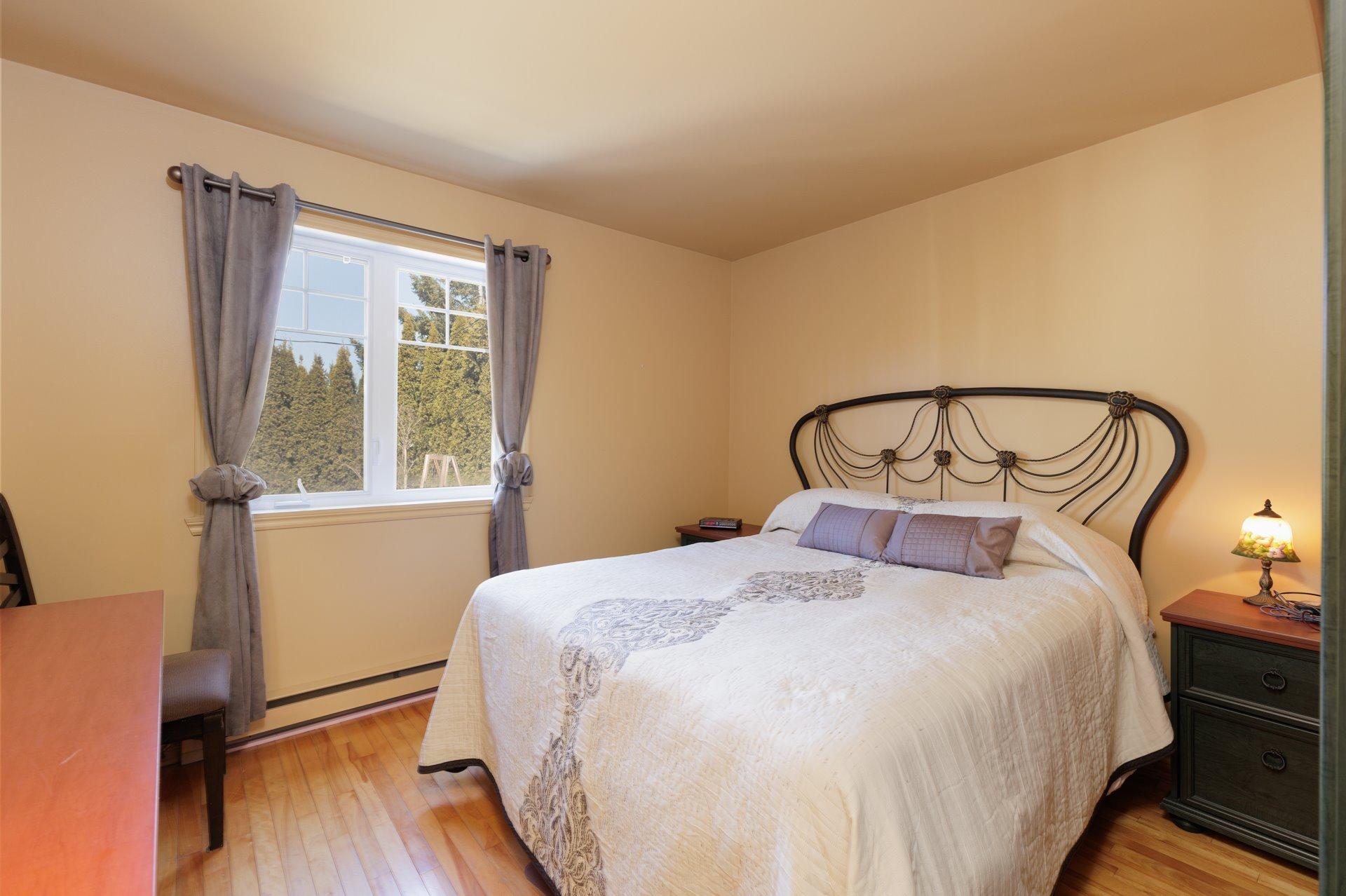 









3778


Av. Réal-Béland

,
Boisbriand,




QC
J7H1J5

