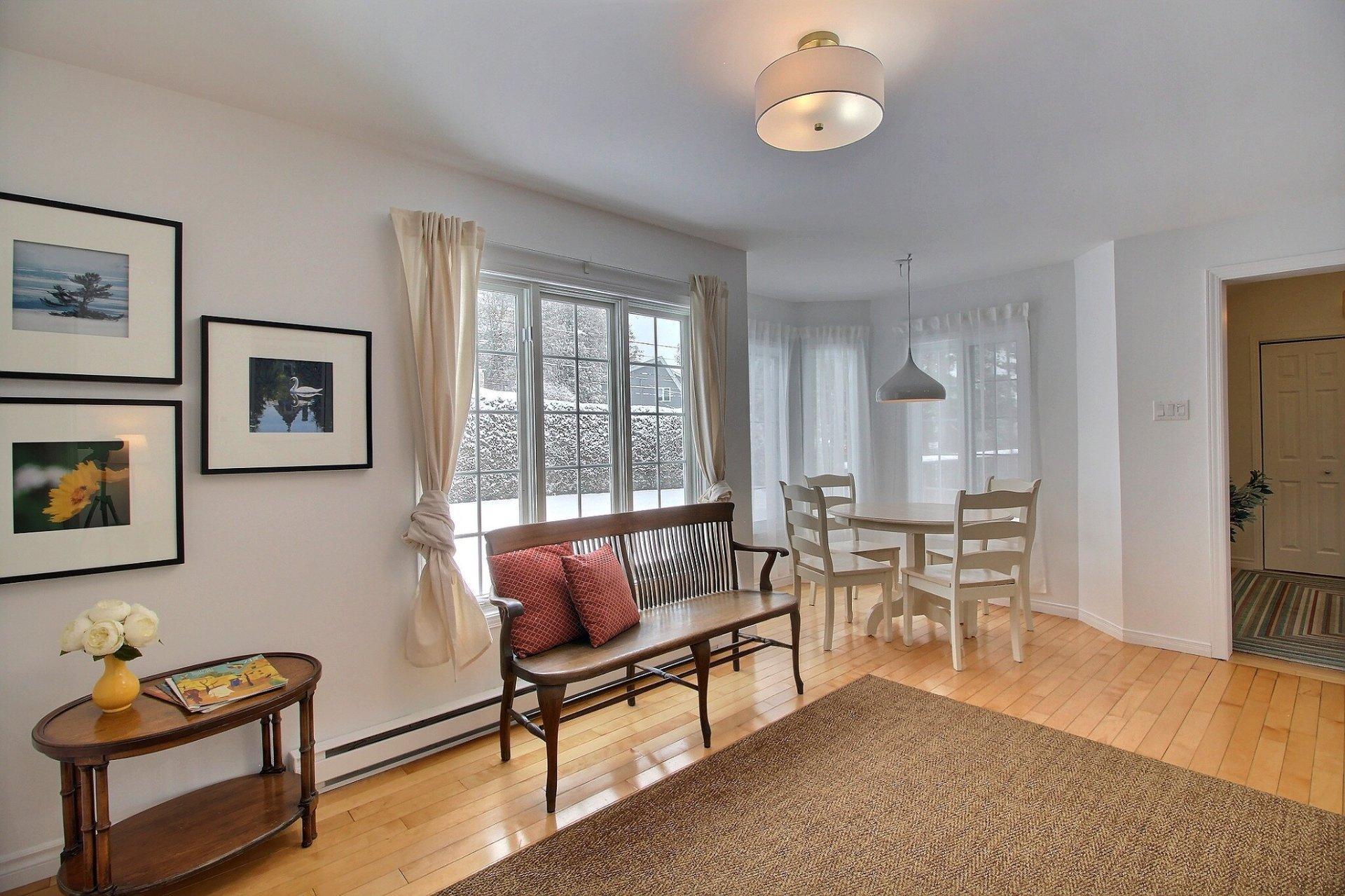 









116


Av. des Guides

,
Magog,




QC
J1X5V3

