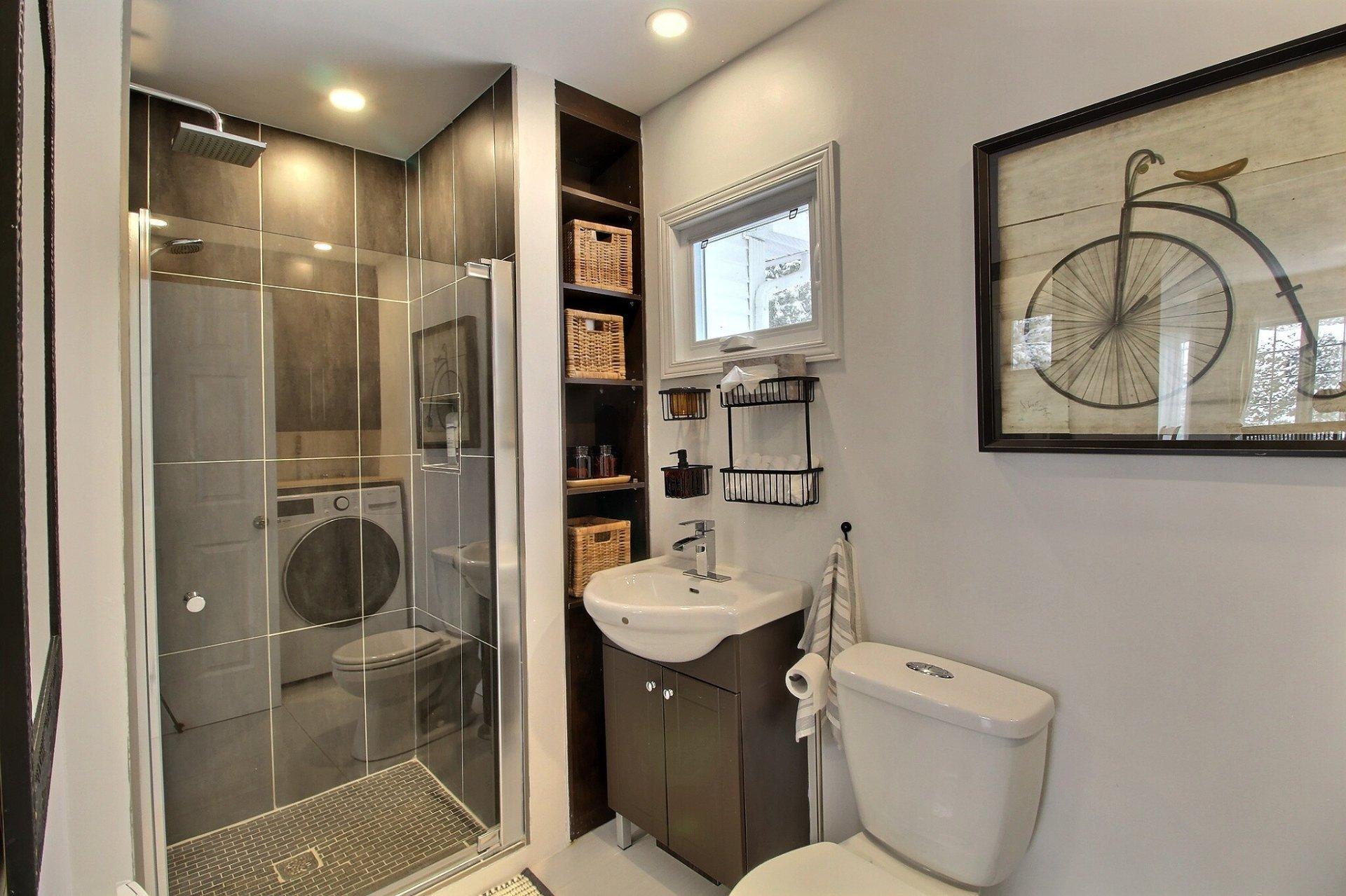 









116


Av. des Guides

,
Magog,




QC
J1X5V3

