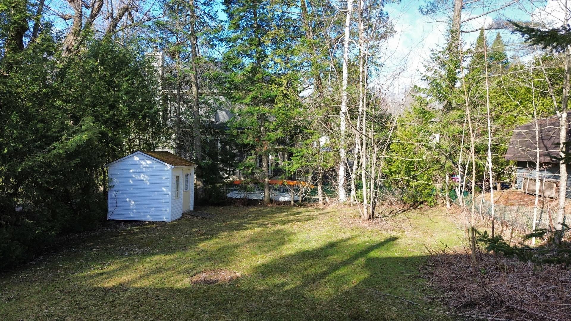









116


Av. des Guides

,
Magog,




QC
J1X5V3

