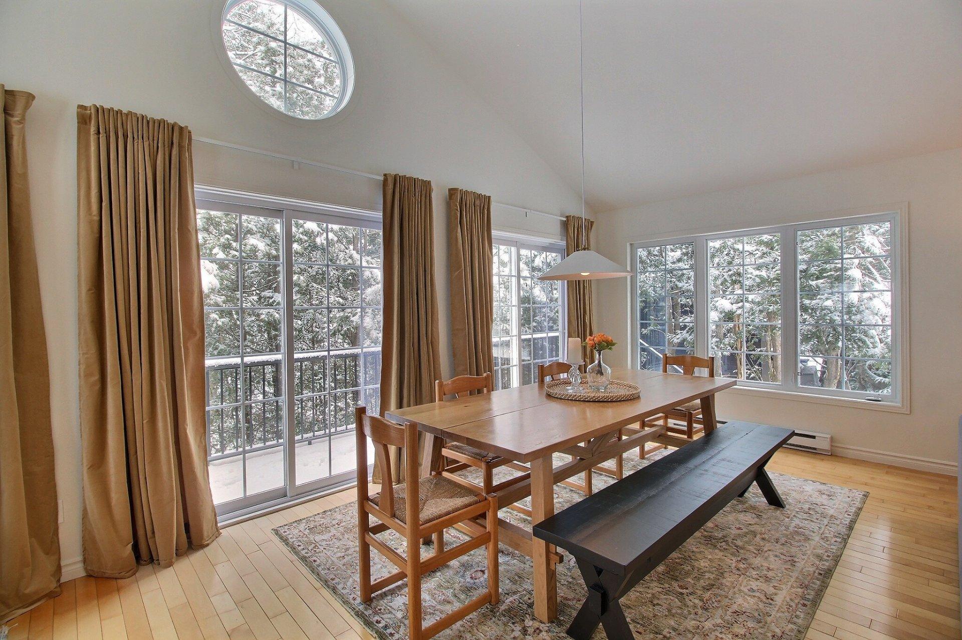 









116


Av. des Guides

,
Magog,




QC
J1X5V3

