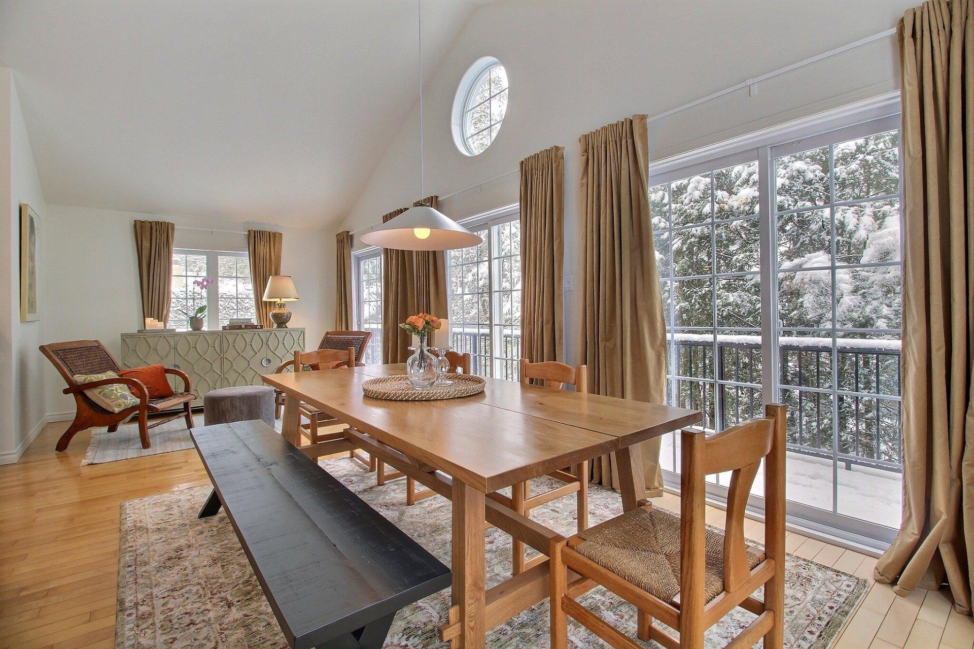 









116


Av. des Guides

,
Magog,




QC
J1X5V3

