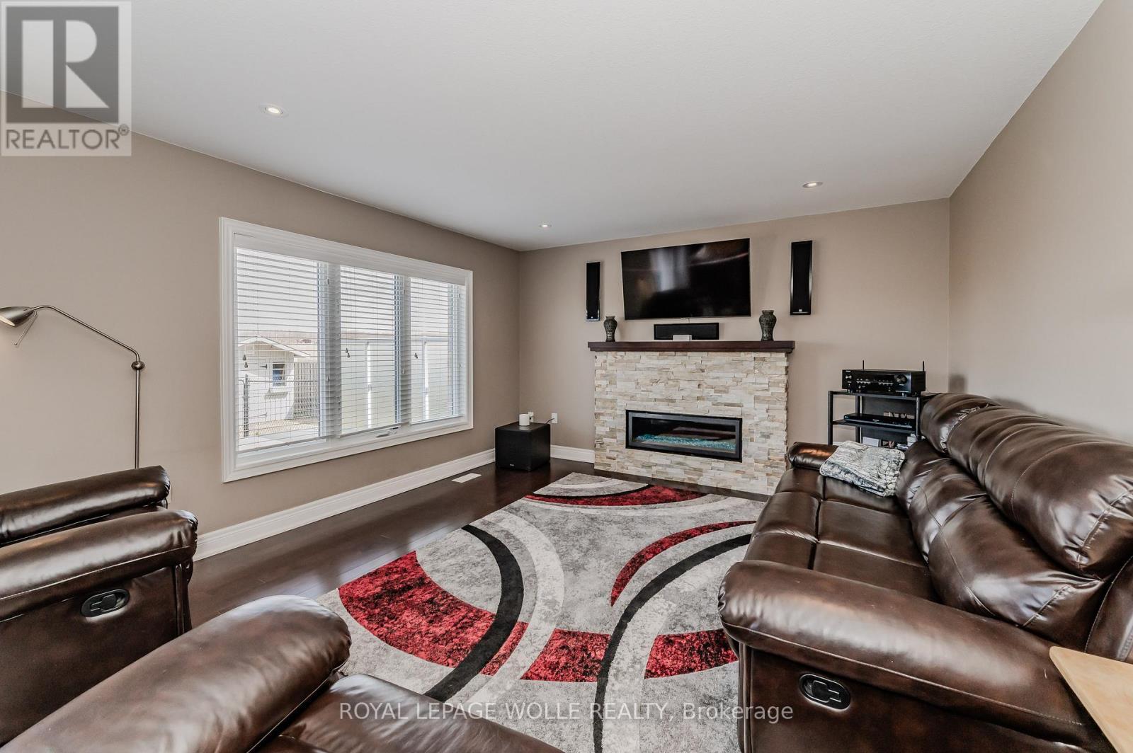 












65 GOLDSCHMIDT CRESCENT

,
Wilmot,




Ontario
N3A0A5

