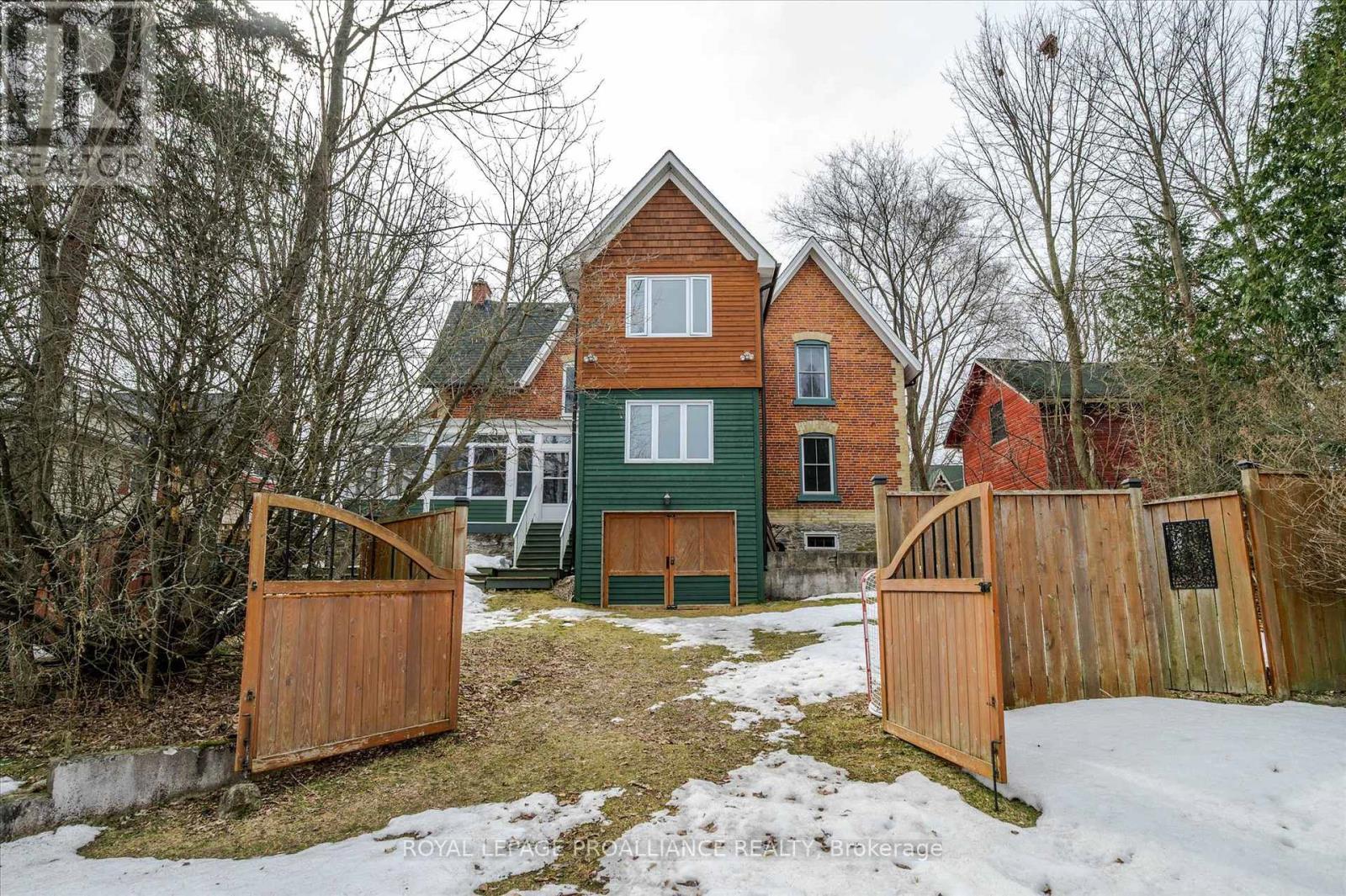












24 KATHERINE STREET

,
Selwyn,




Ontario
K0L2H0

