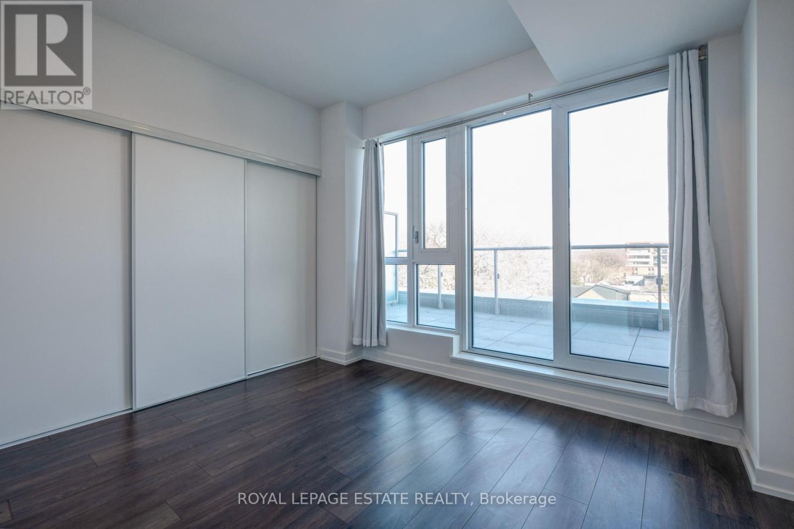 












610 - 150 LOGAN AVENUE

,
Toronto,




Ontario
M4M0E4

