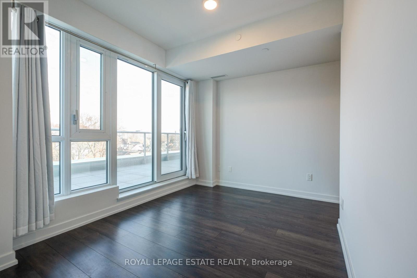 












610 - 150 LOGAN AVENUE

,
Toronto,




Ontario
M4M0E4

