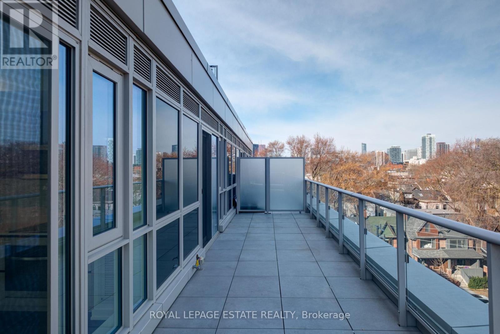 












610 - 150 LOGAN AVENUE

,
Toronto,




Ontario
M4M0E4

