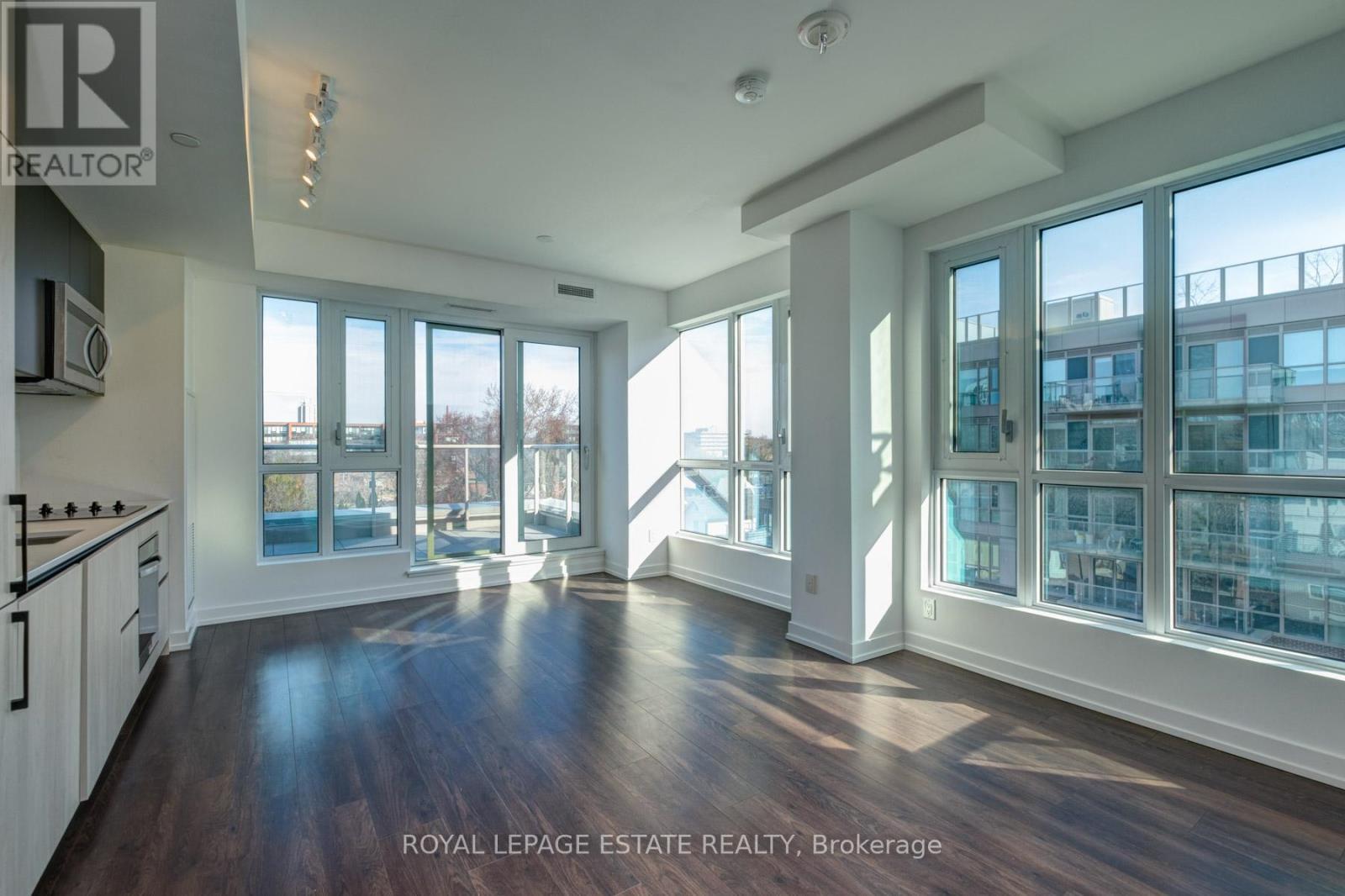 












610 - 150 LOGAN AVENUE

,
Toronto,




Ontario
M4M0E4

