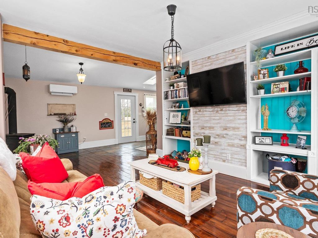 












6063 Highway 215

,
Kempt Shore,




NS
B0N 2A0

