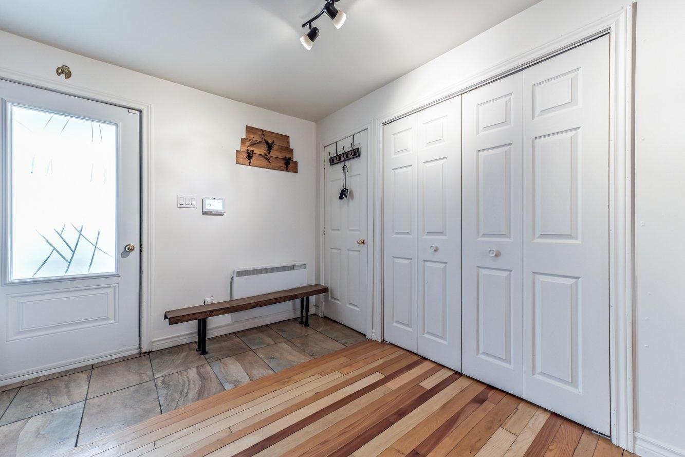 









14


Rue Lake

,
Huntingdon,




QC
J0S1H0

