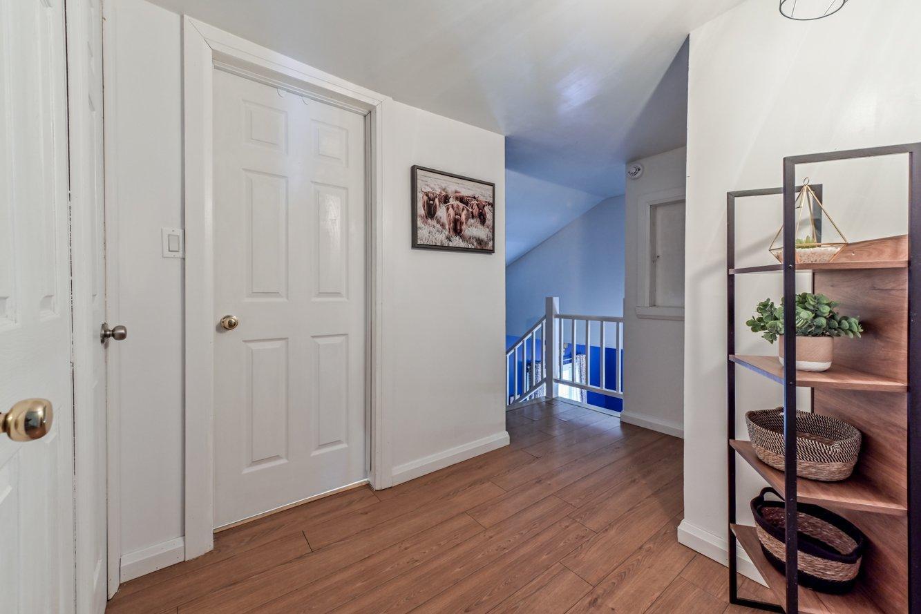 









14


Rue Lake

,
Huntingdon,




QC
J0S1H0

