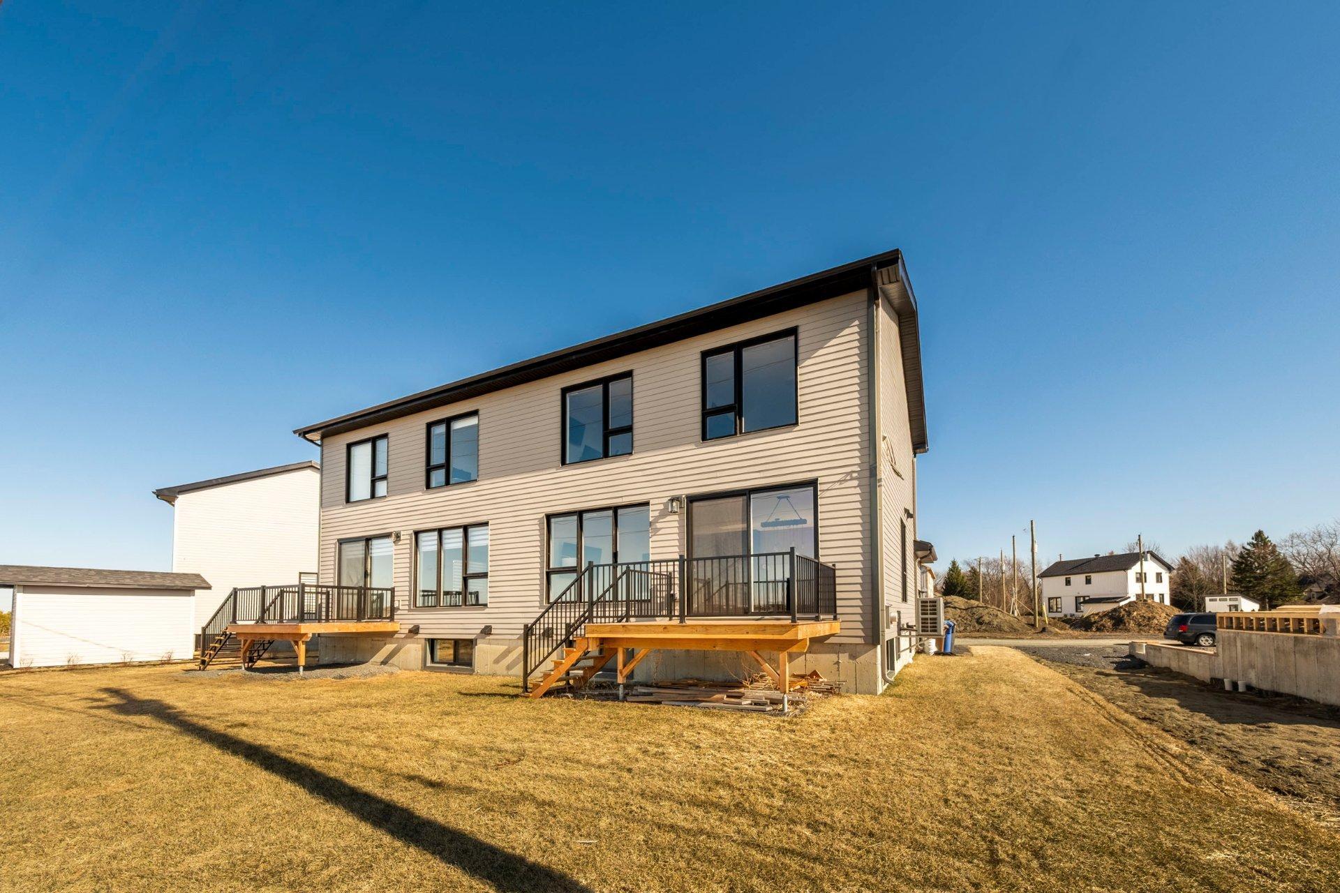 









33


Rue des Monts

,
Saint-Mathieu-de-Beloeil,




QC
J3G6Y9

