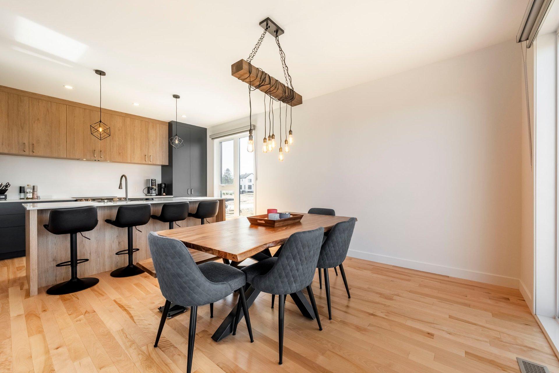 









33


Rue des Monts

,
Saint-Mathieu-de-Beloeil,




QC
J3G6Y9

