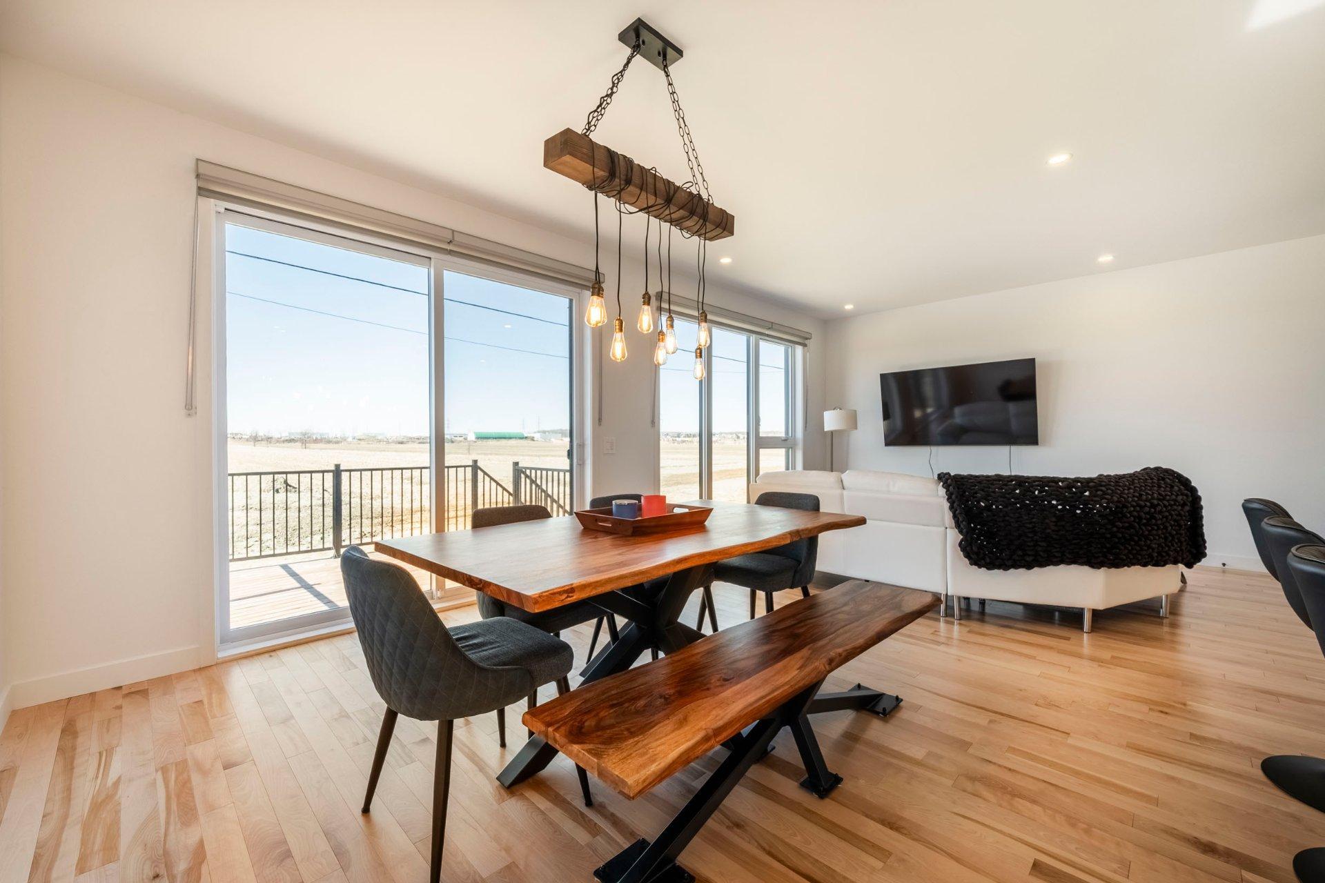 









33


Rue des Monts

,
Saint-Mathieu-de-Beloeil,




QC
J3G6Y9

