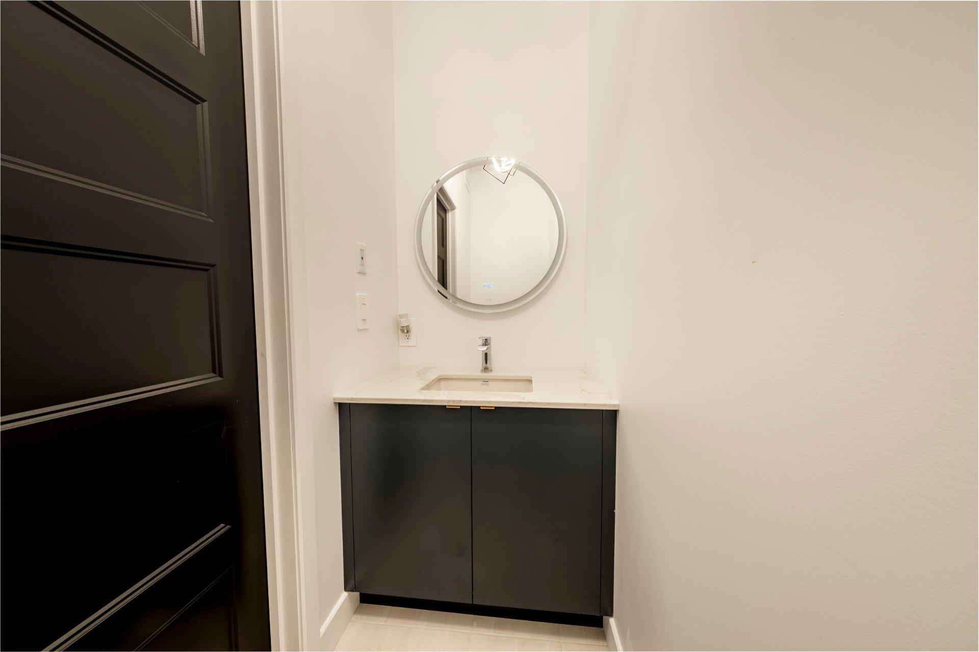









33


Rue des Monts

,
Saint-Mathieu-de-Beloeil,




QC
J3G6Y9


