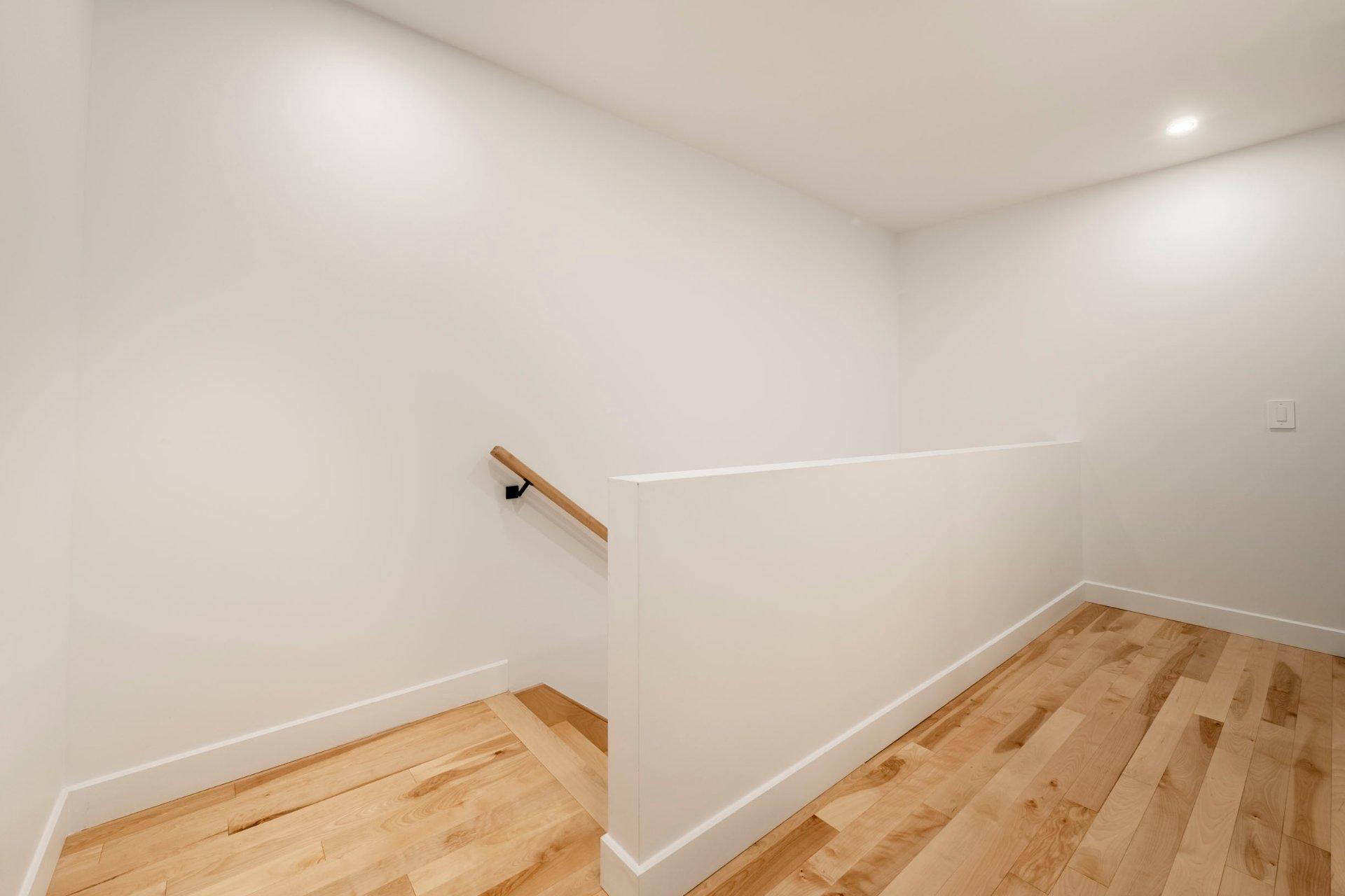 









33


Rue des Monts

,
Saint-Mathieu-de-Beloeil,




QC
J3G6Y9

