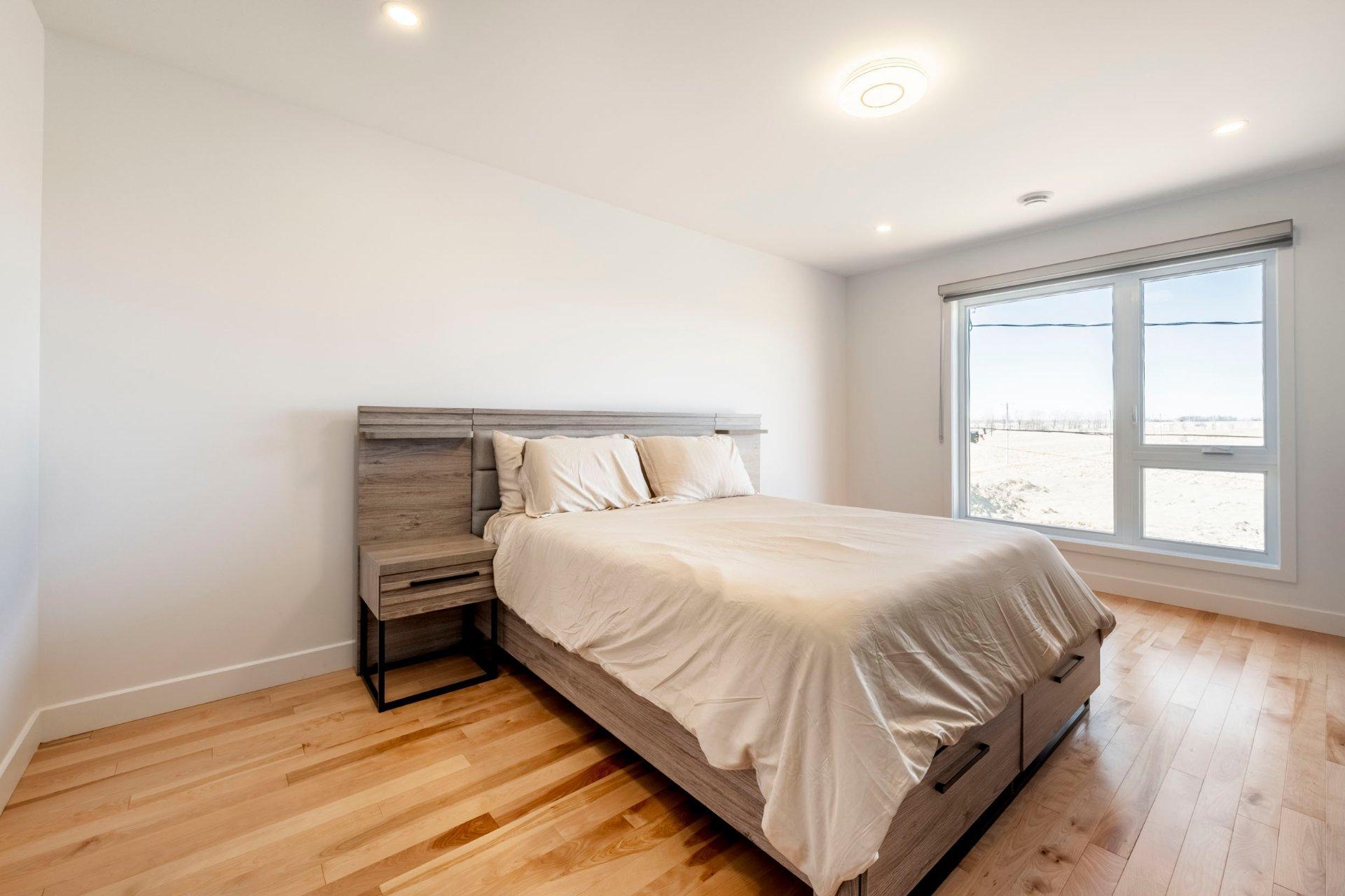 









33


Rue des Monts

,
Saint-Mathieu-de-Beloeil,




QC
J3G6Y9

