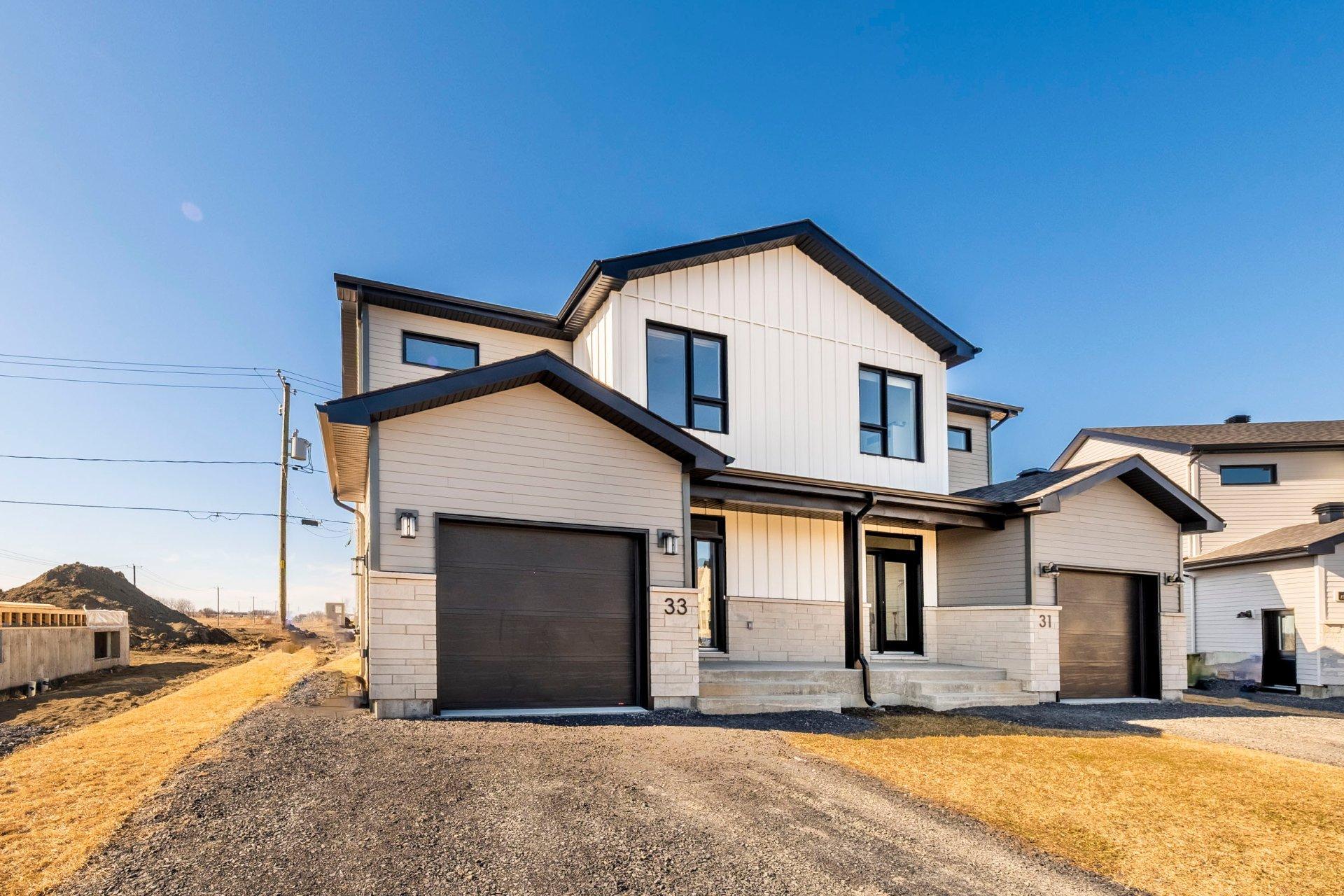 









33


Rue des Monts

,
Saint-Mathieu-de-Beloeil,




QC
J3G6Y9

