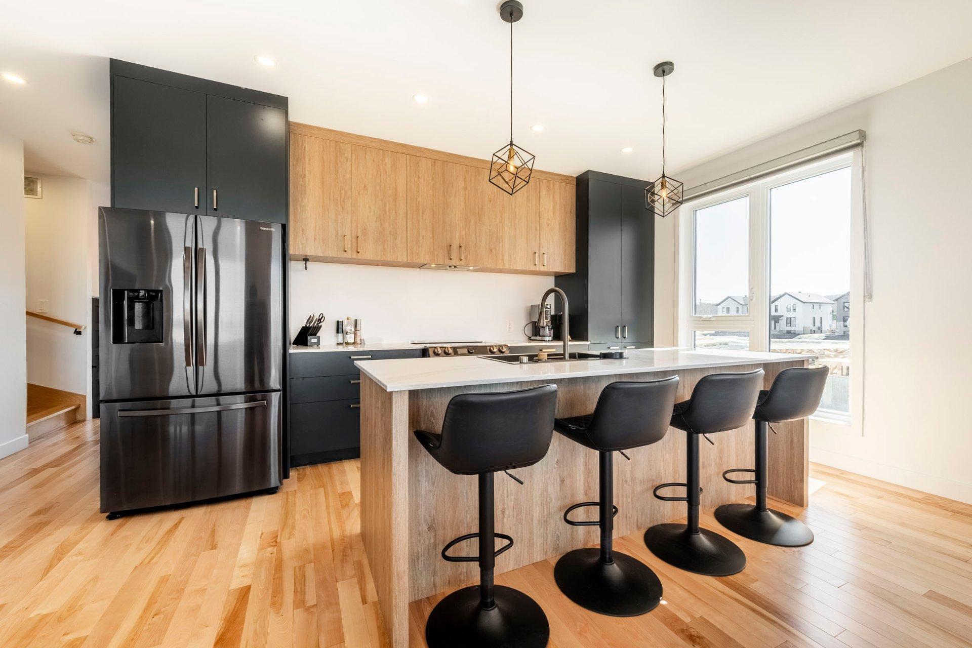 









33


Rue des Monts

,
Saint-Mathieu-de-Beloeil,




QC
J3G6Y9

