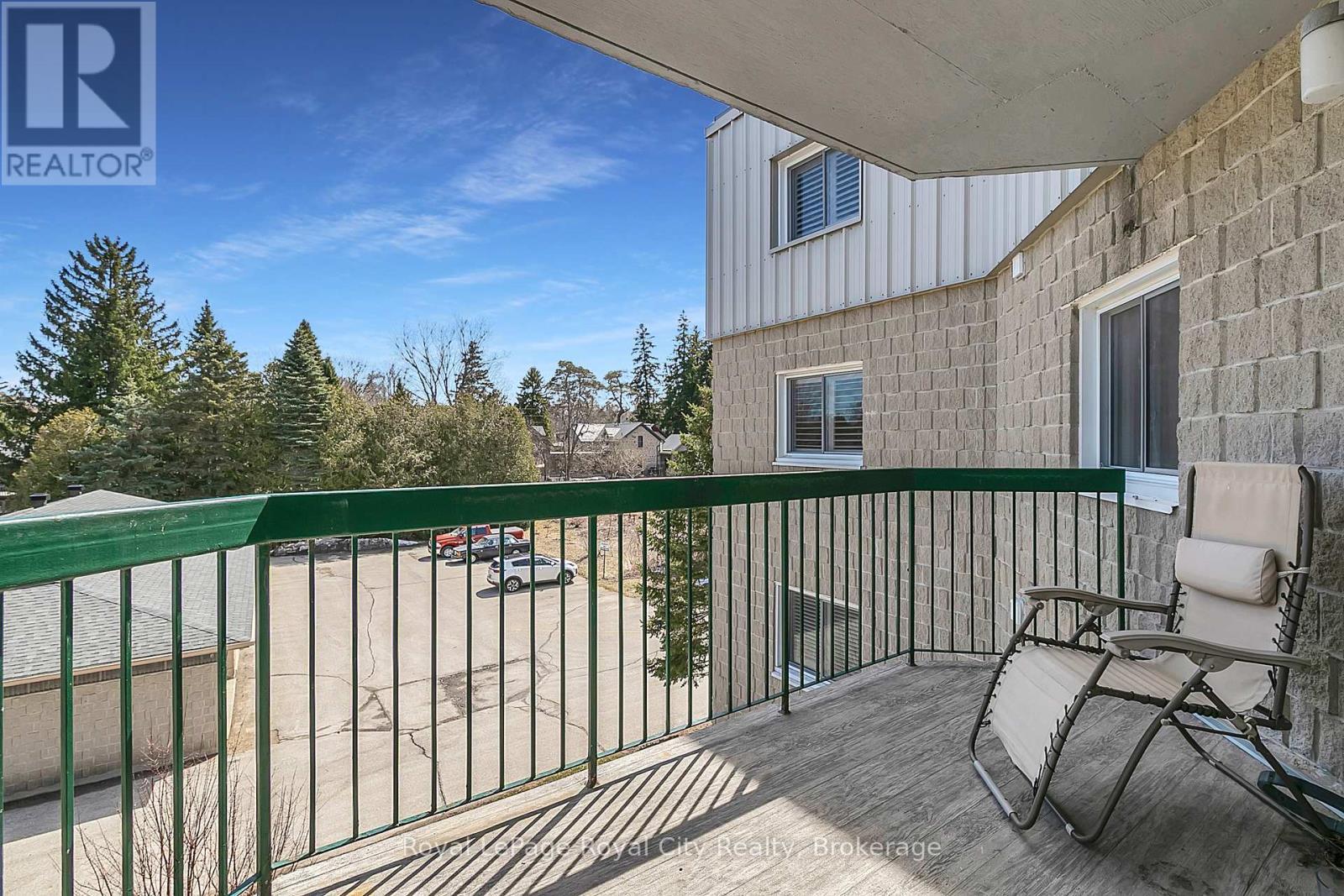 












303 - 200 RIVER STREET

,
Centre Wellington (Fergus),




Ontario
N1M3H8

