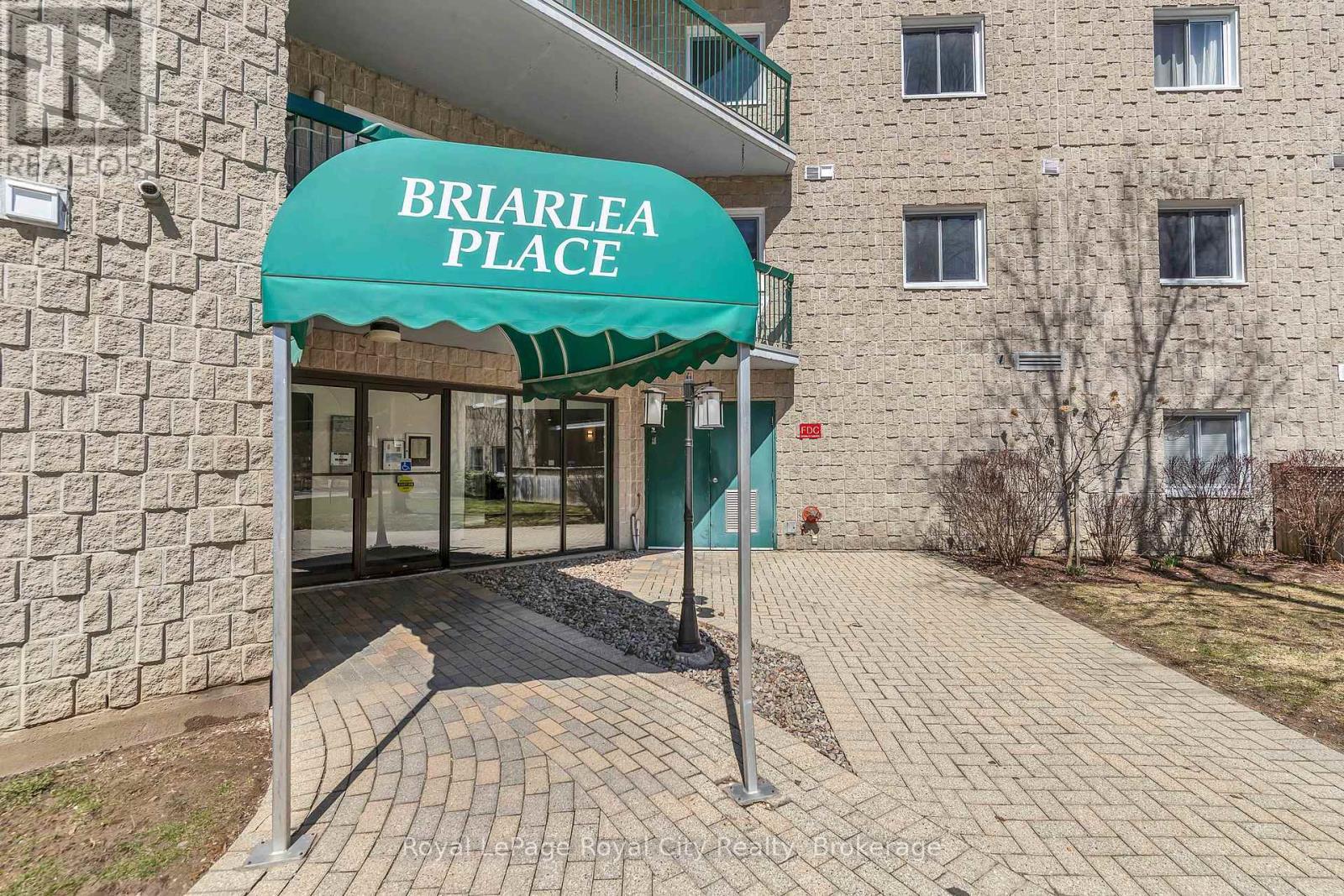 












303 - 200 RIVER STREET

,
Centre Wellington (Fergus),




Ontario
N1M3H8

