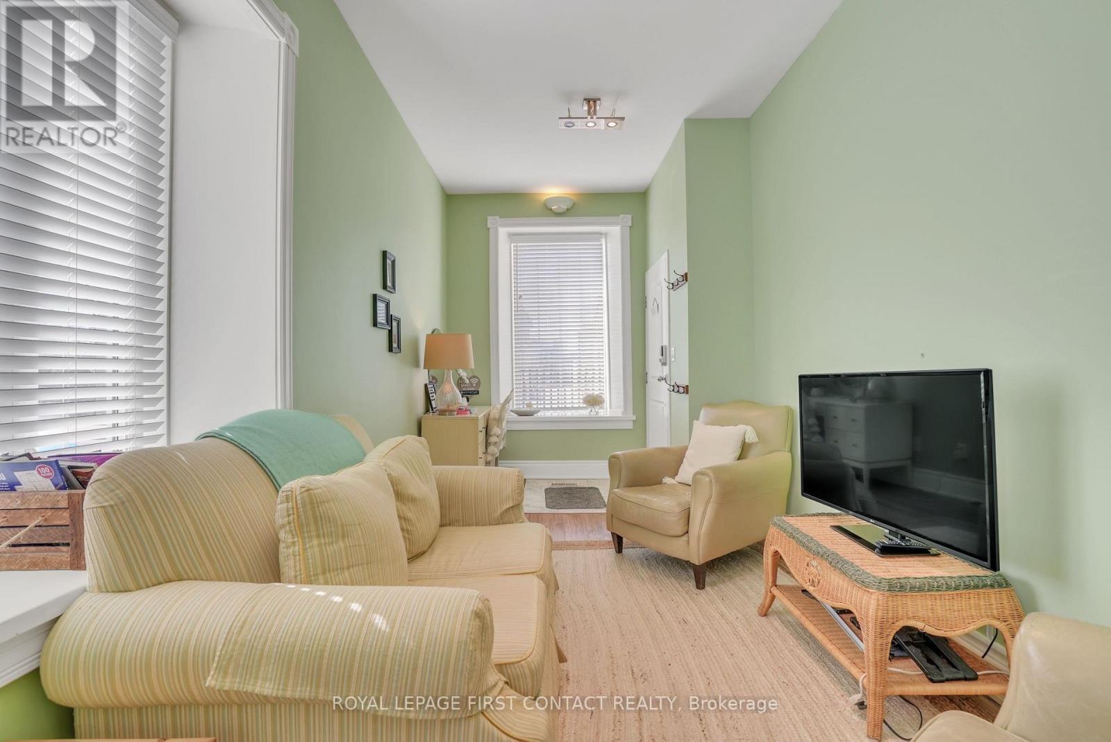 












130 ST DAVID STREET S

,
Centre Wellington,




Ontario
N1M2L3

