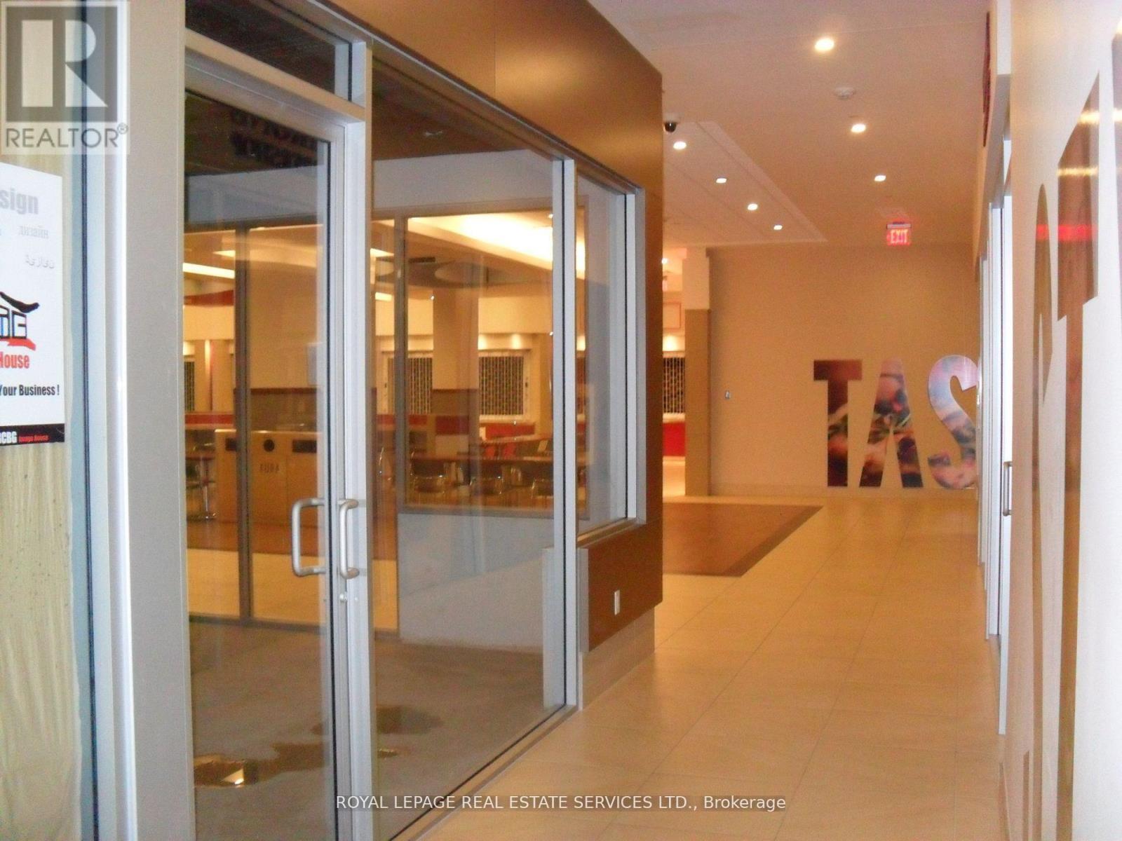 












32 - 384 YONGE STREET

,
Toronto,




Ontario
M5G2K2

