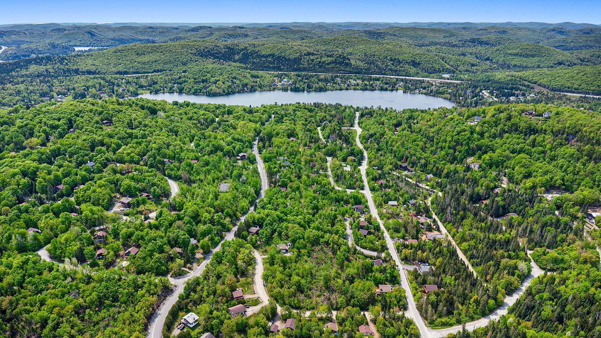 









118

 - 118A


Rue de Val-d'Isère

,
Sainte-Agathe-des-Monts,




QC
J8C0W3

