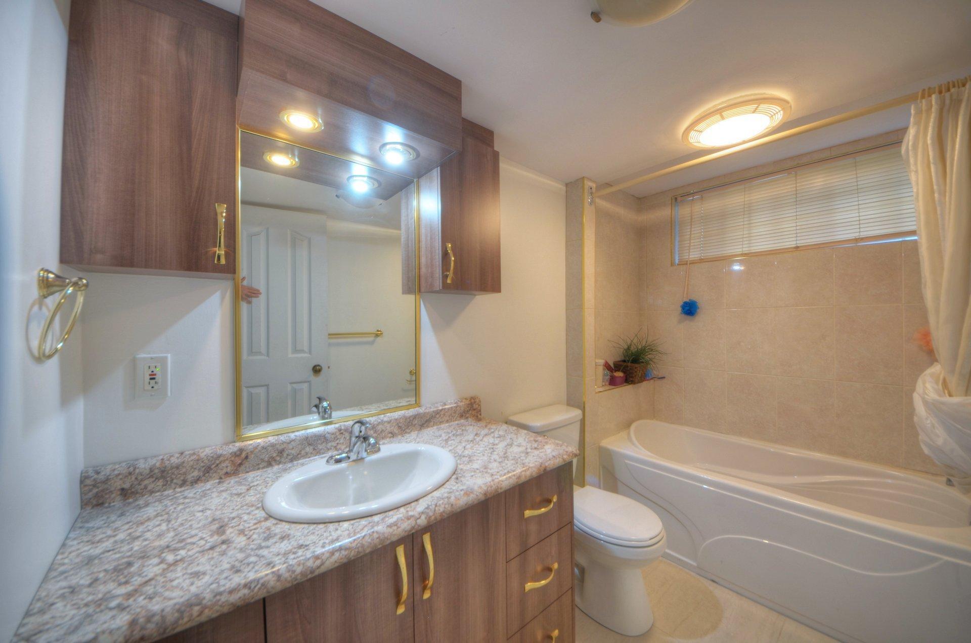 









3130


Ch. des Prairies

,
Brossard,




QC
J4Y2Y7


