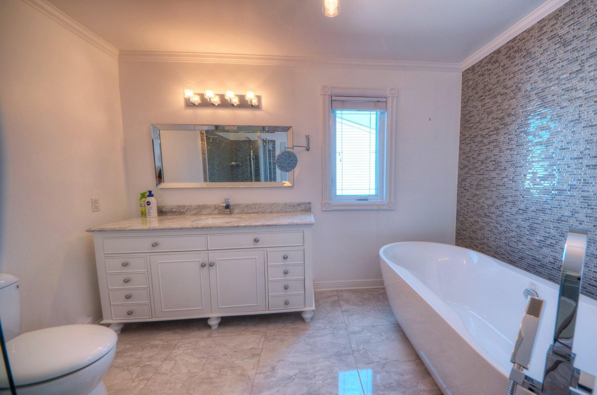









3130


Ch. des Prairies

,
Brossard,




QC
J4Y2Y7

