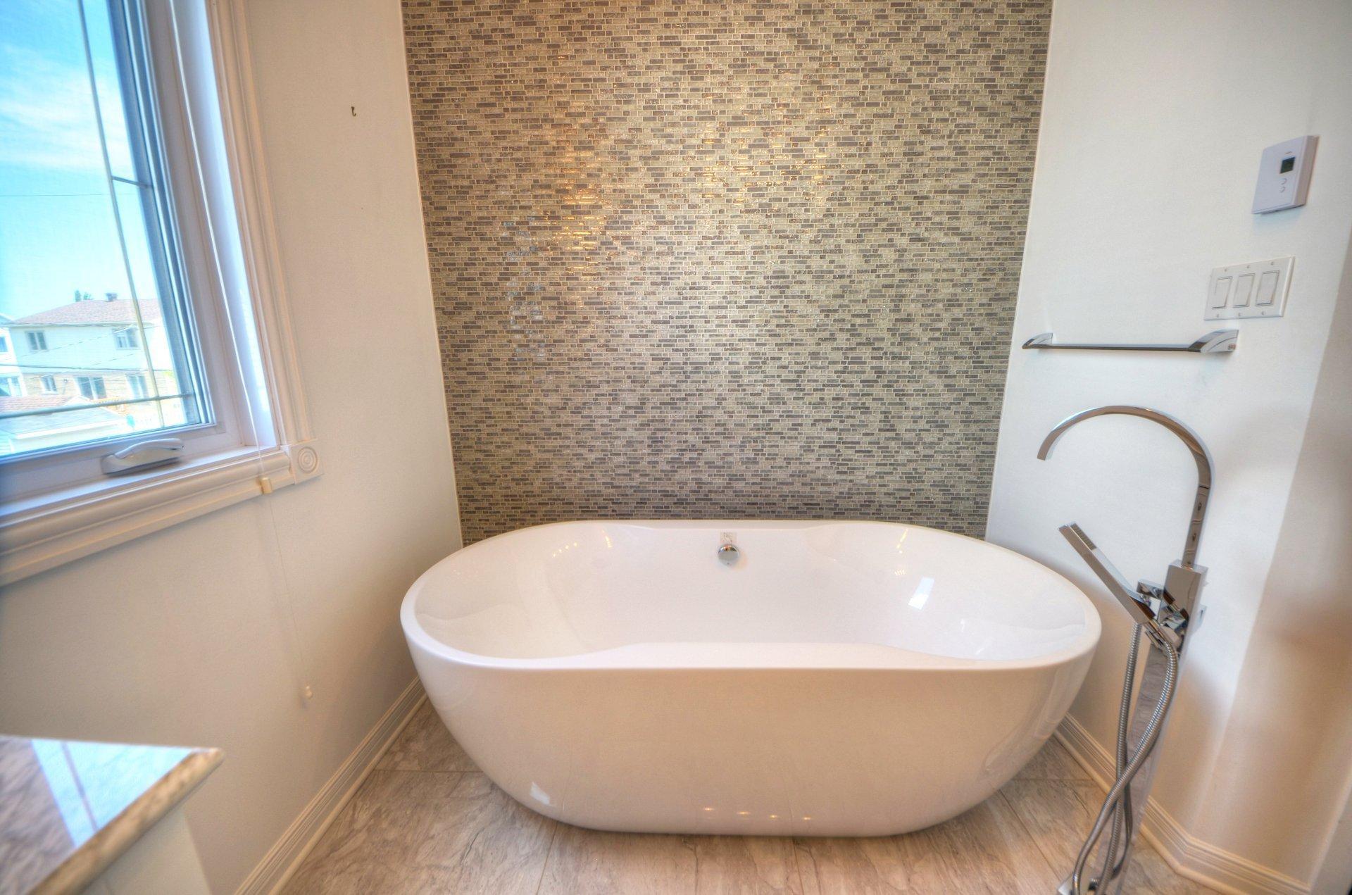 









3130


Ch. des Prairies

,
Brossard,




QC
J4Y2Y7

